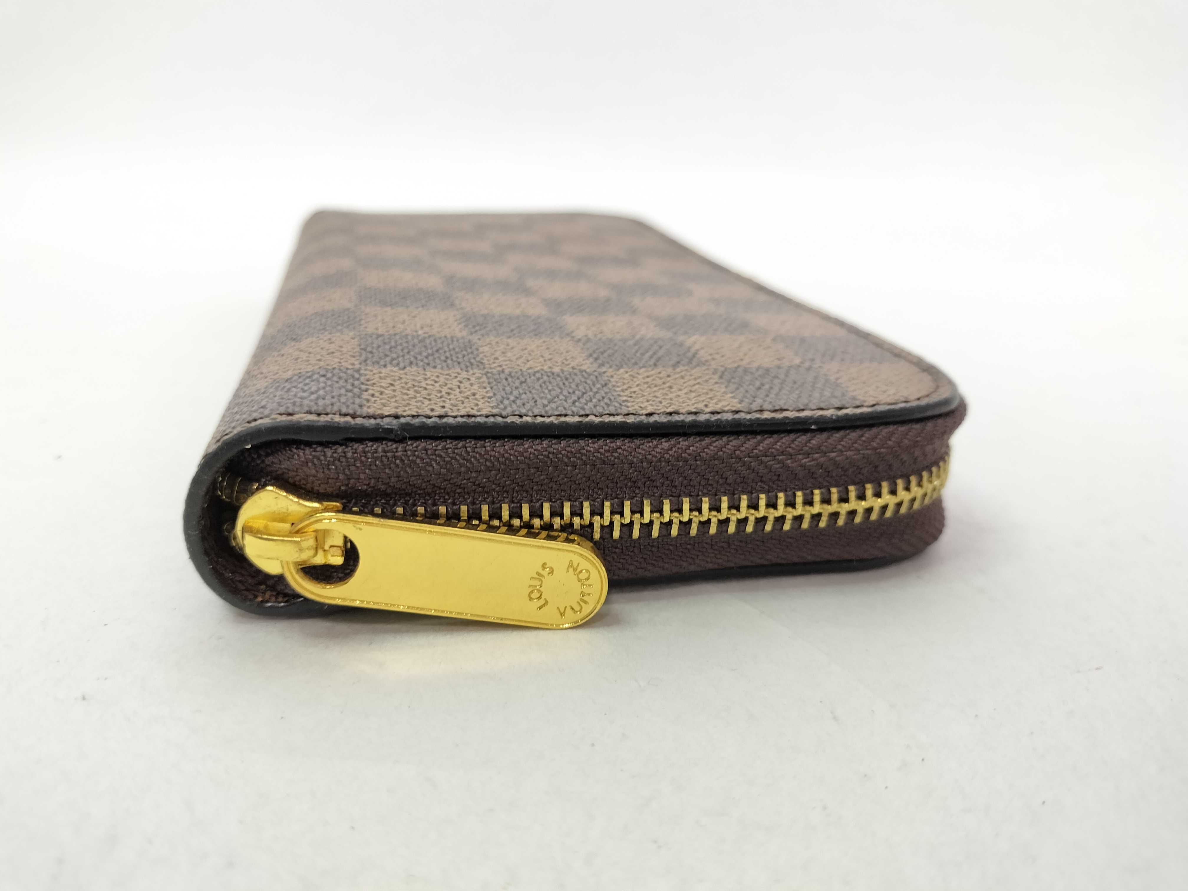 Damier Zippy Wallet — view 4