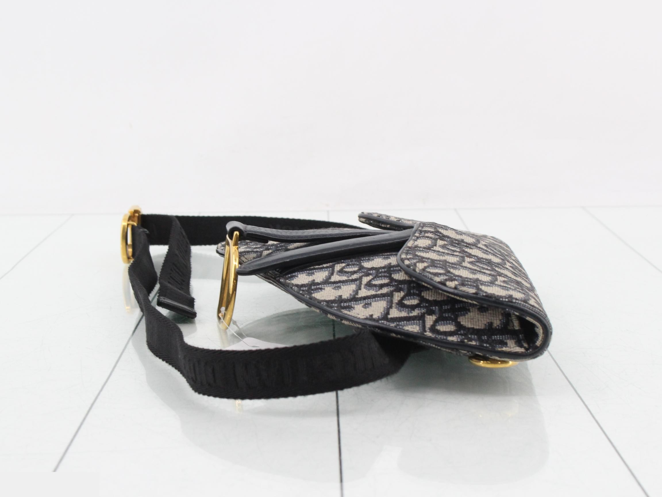 Saddle Oblique Canvas Waist Bag — view 3
