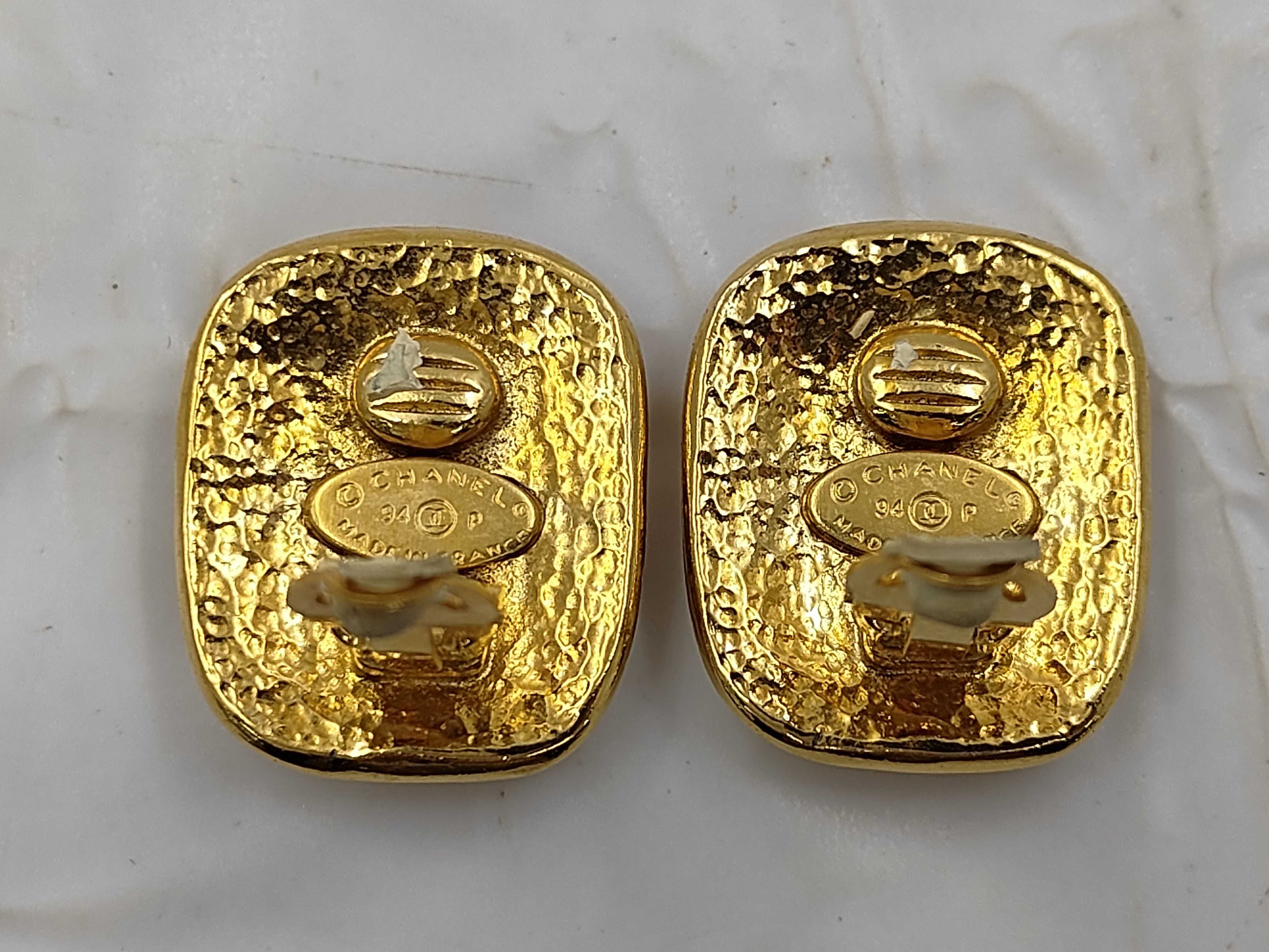 earrings with box, rectangular plate earrings. — view 3