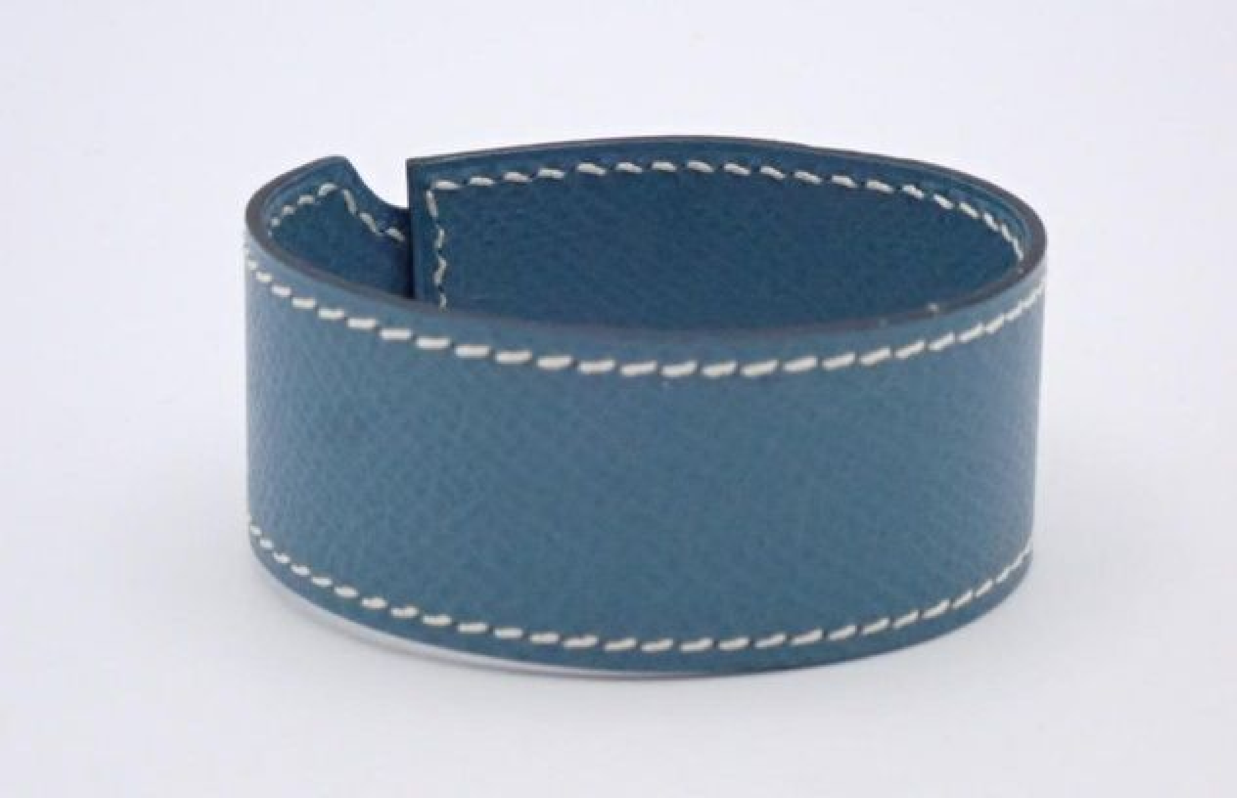 Artemis Leather Bracelet, D stamp, Blue Jean, Wrist circumference approx. 18cm, Bracelet/Bangle — view 2