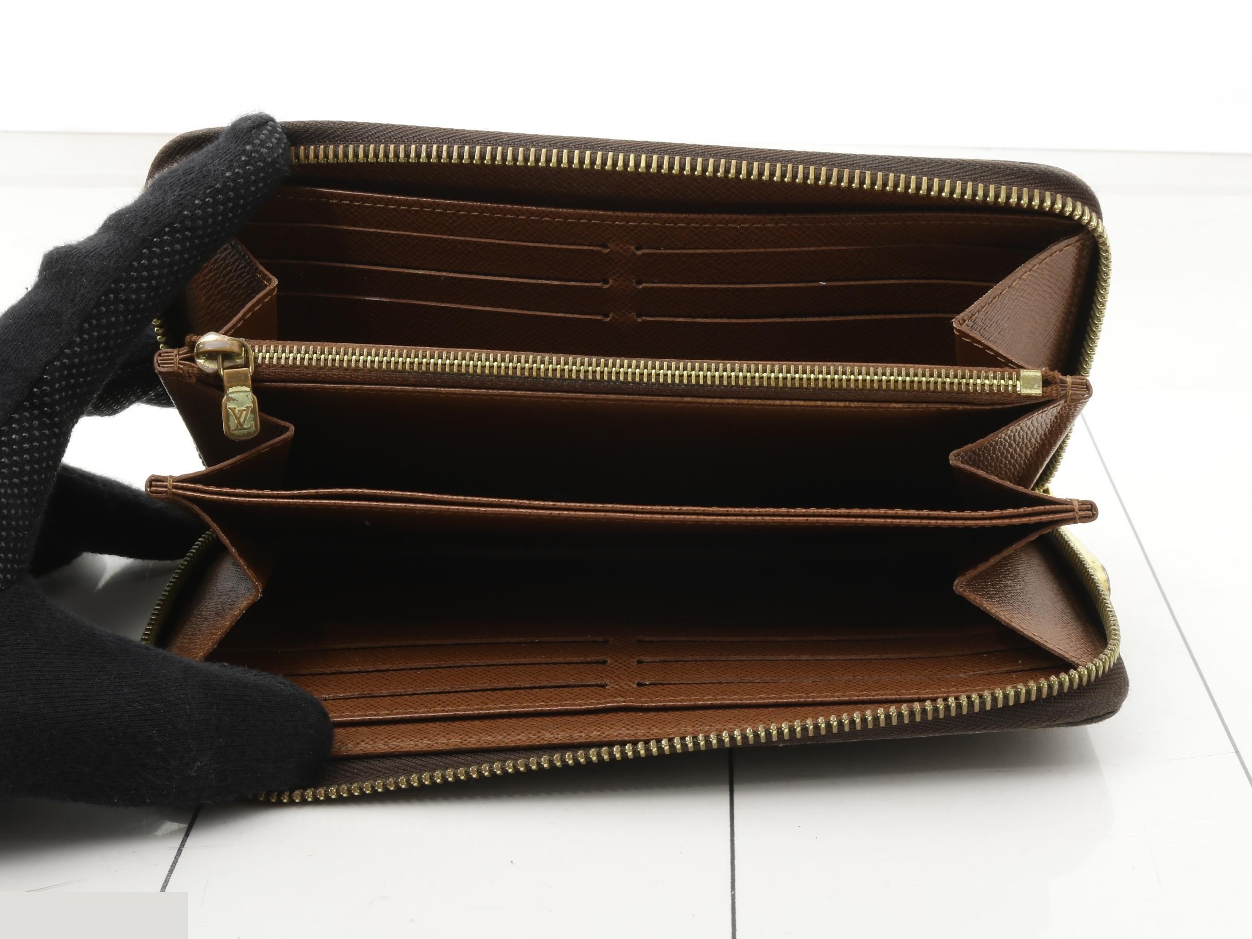 Zippy Wallet — view 4