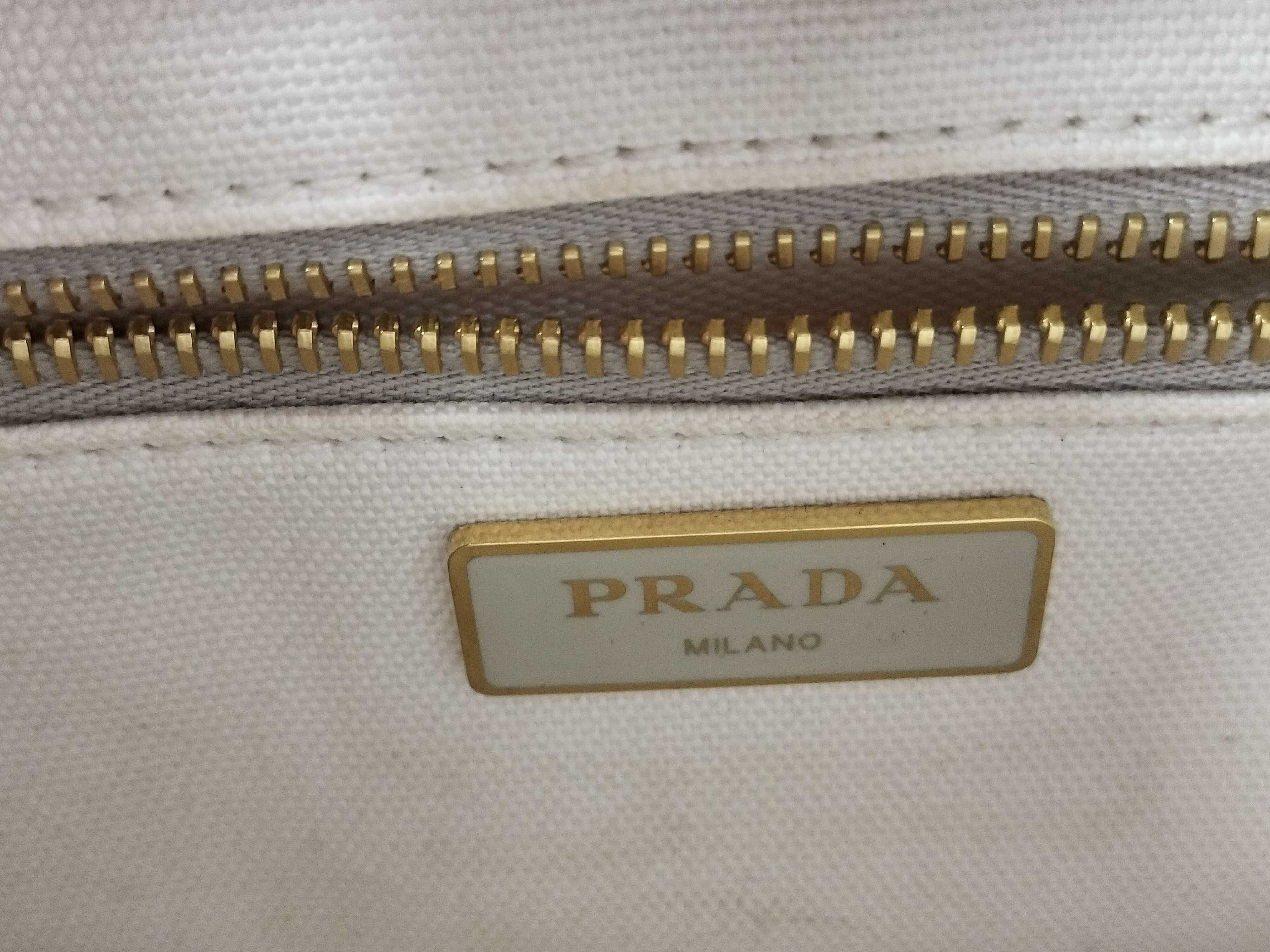 Canapa Wicker Rattan x Canvas 2-Way Handbag Beige x White 1BG835 Handbag — view 9