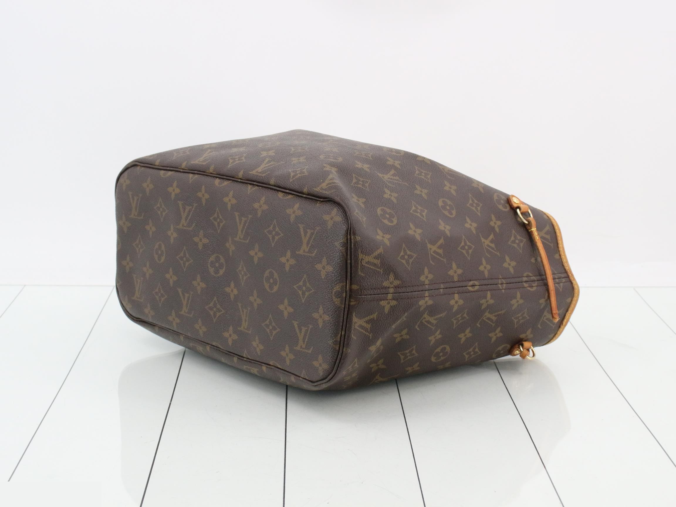 Neverfull MM Beige — view 6