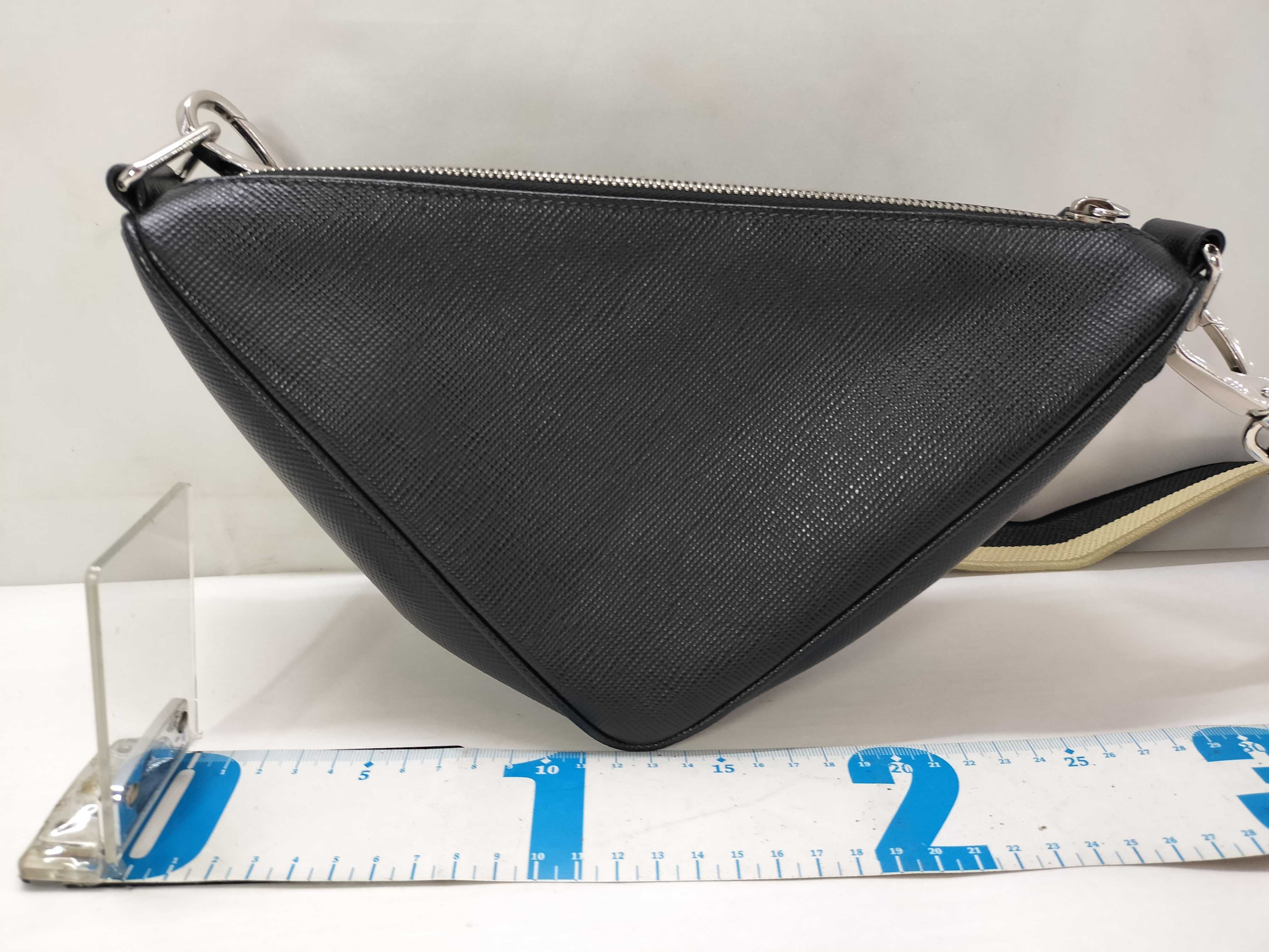 2VH155 Triangle Shoulder Bag — view 2