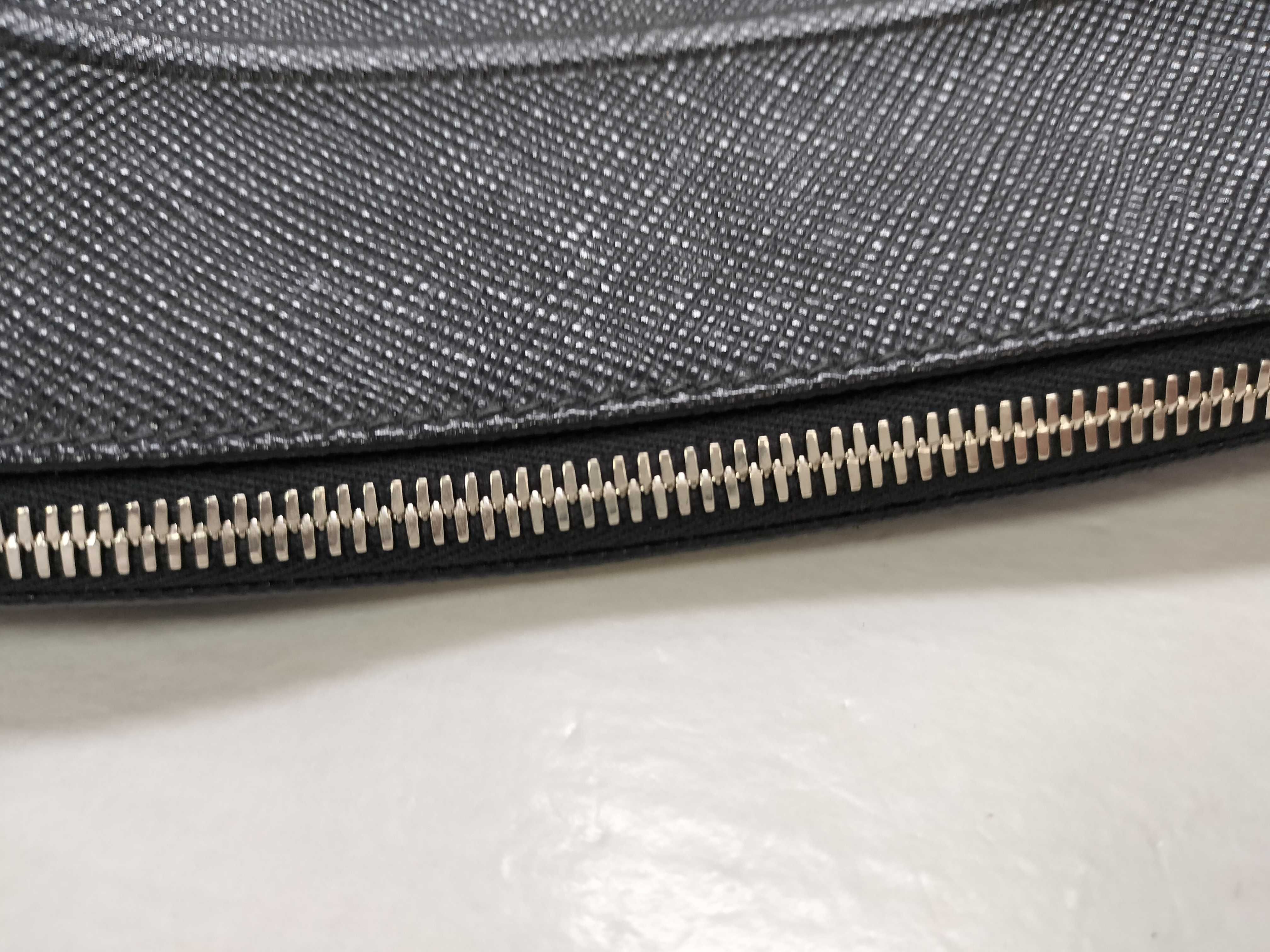 2VH155 Triangle Shoulder Bag — view 6