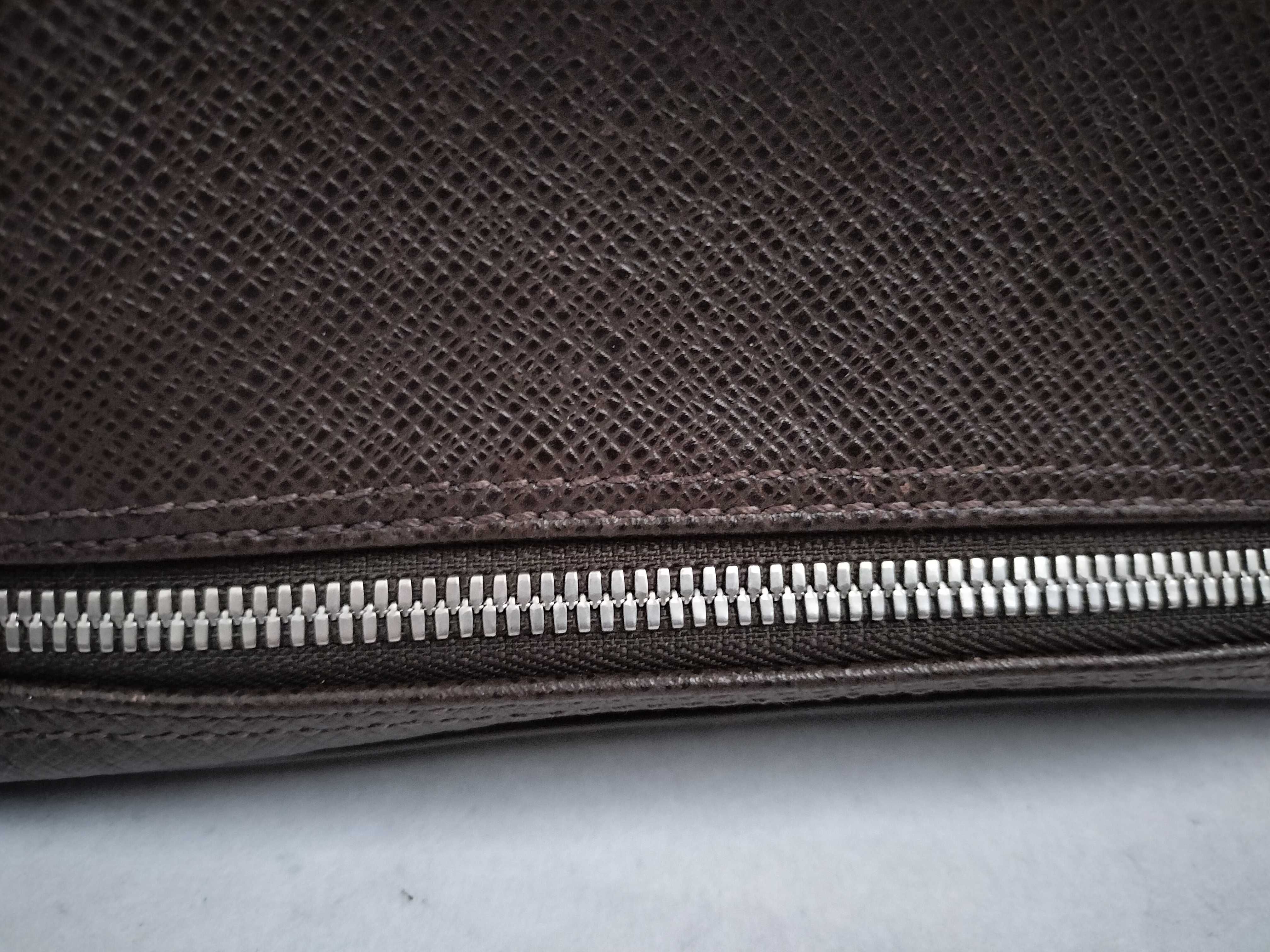 Taiga Leather Shoulder Bag Reporter PM Brown M30158 Shoulder Bag — view 6