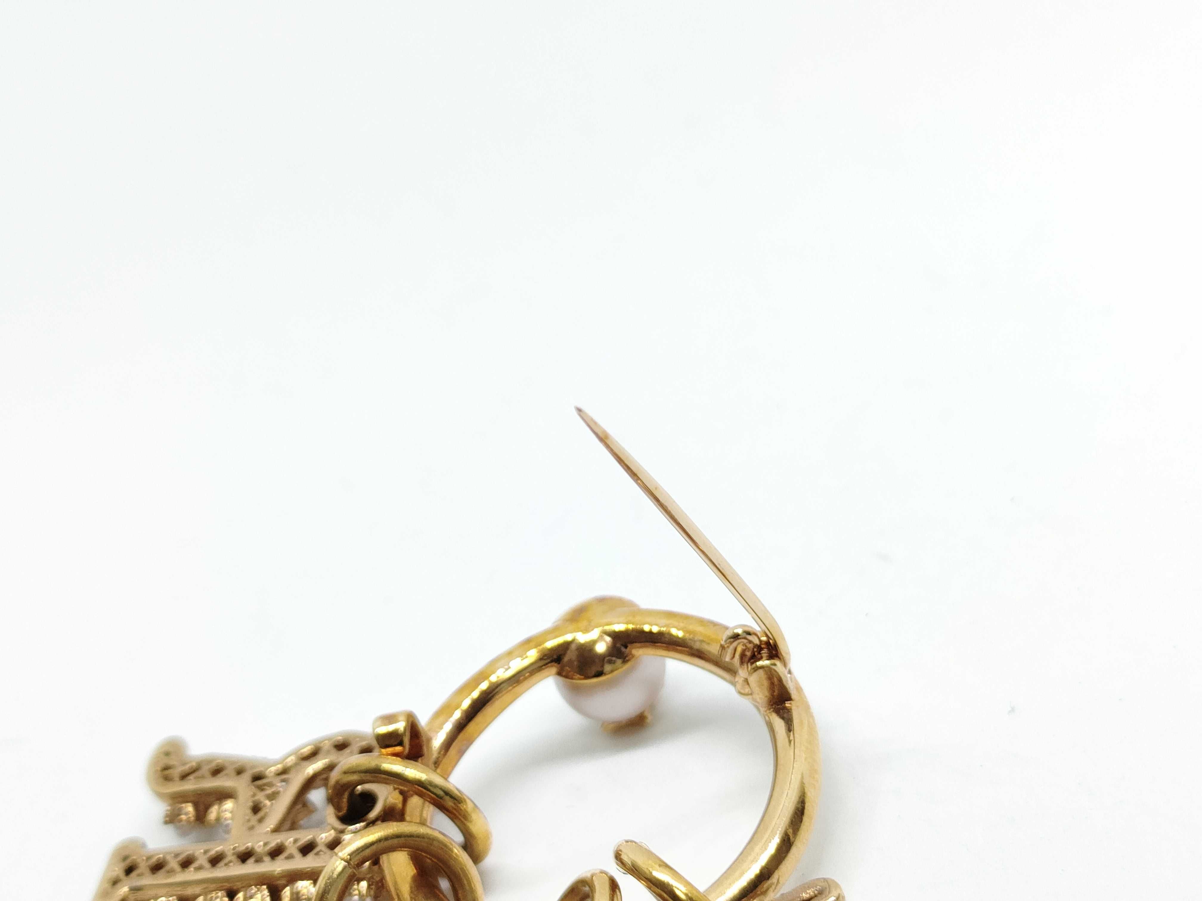Faux Pearl Brooch, 11.6g — view 3