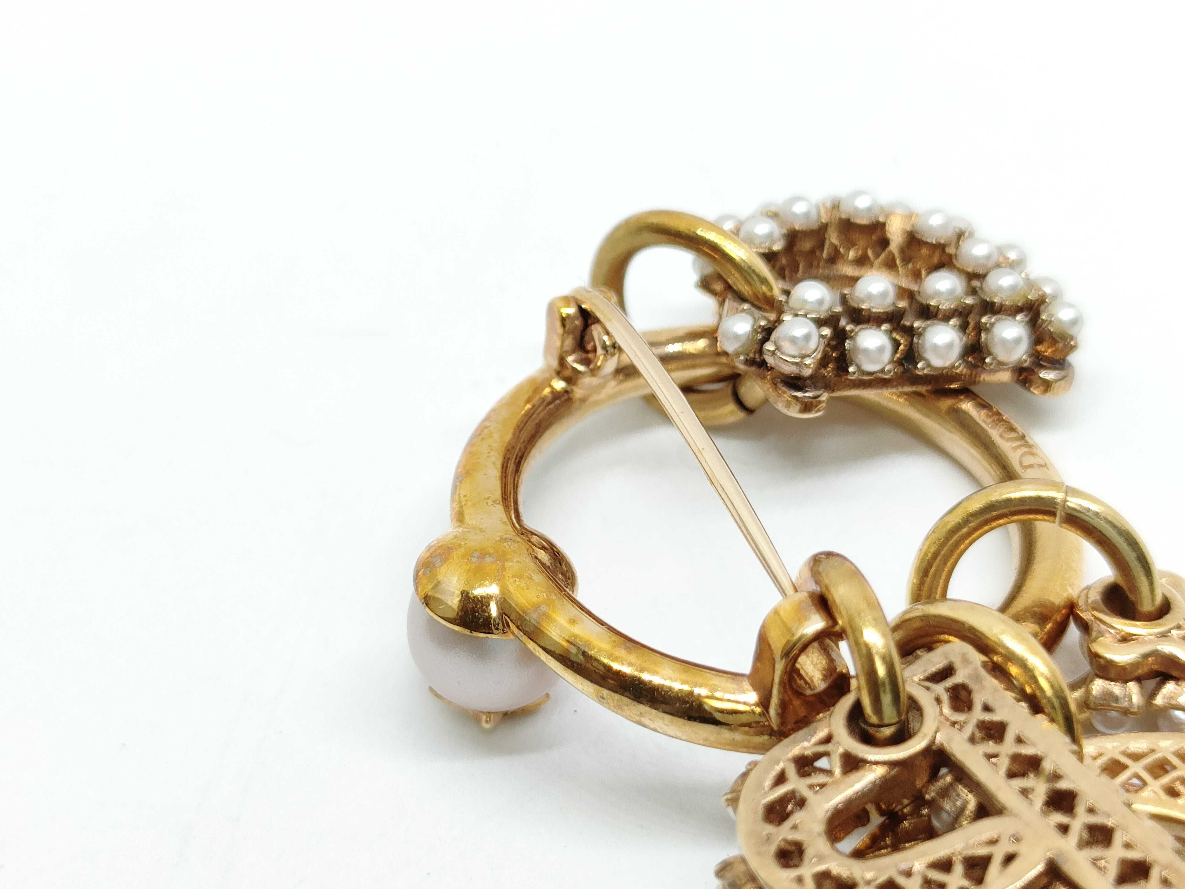 Faux Pearl Brooch, 11.6g — view 8