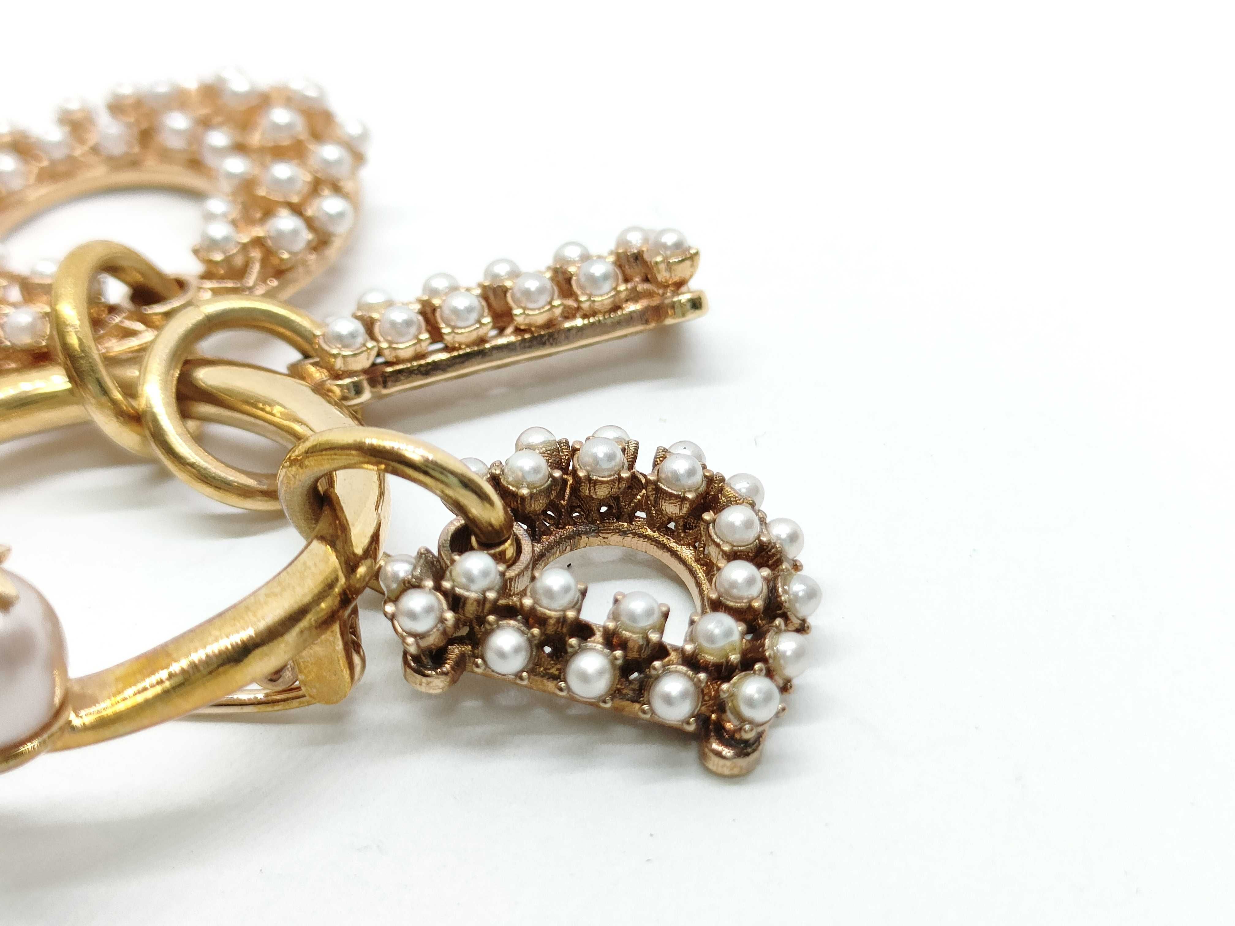 Faux Pearl Brooch, 11.6g — view 9
