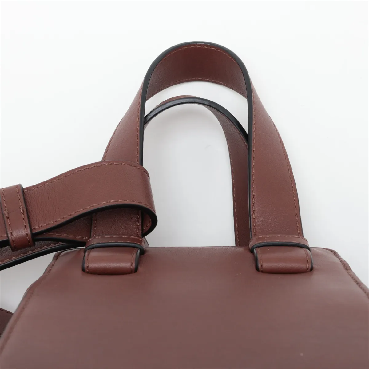 Hammock Drawstring Medium Leather Shoulder Bag, Brown — view 6