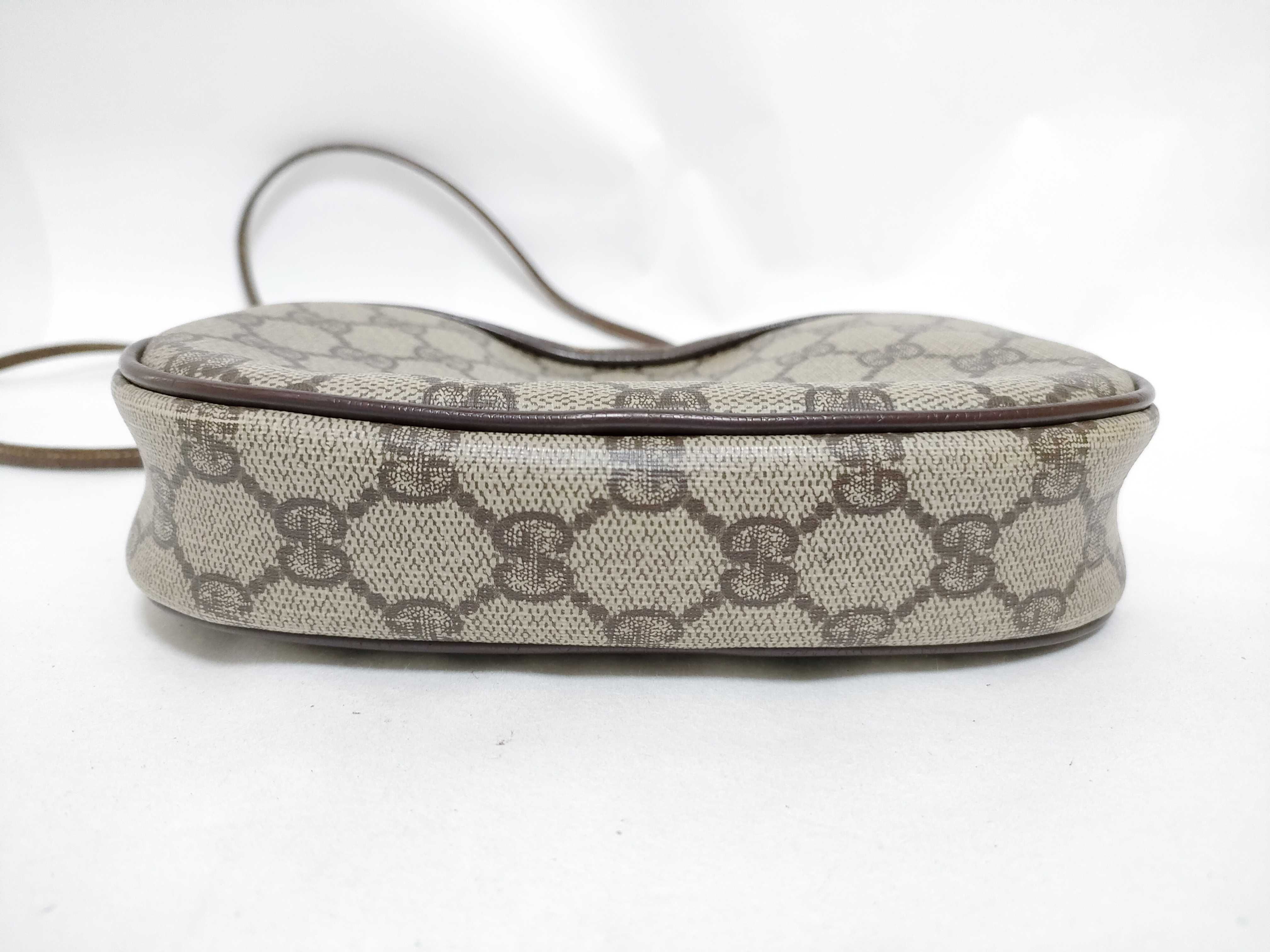 GG Supreme Old Gucci Shoulder Bag — view 8