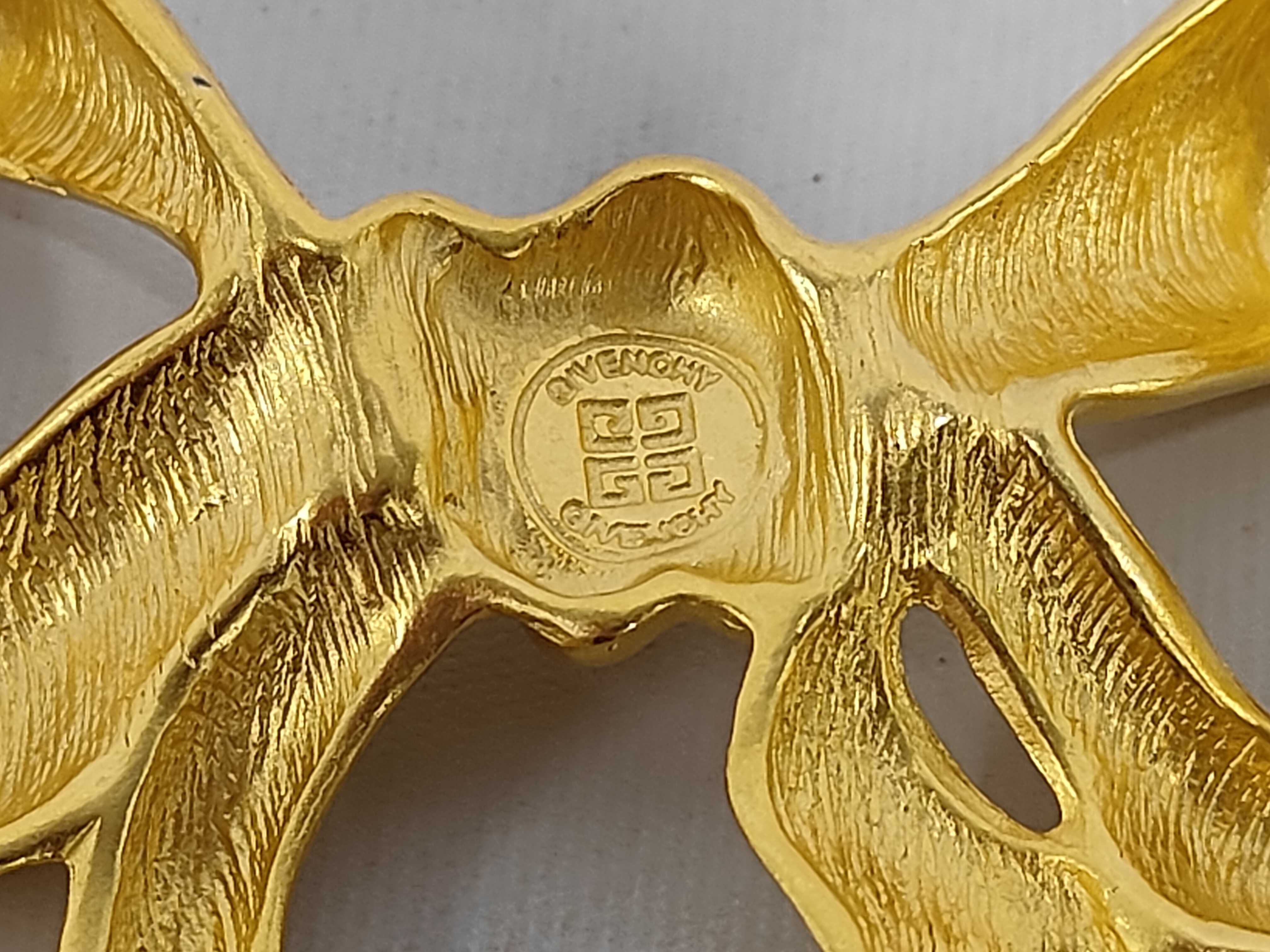 Ribbon Brooch / Matte Gold Brooch — view 2