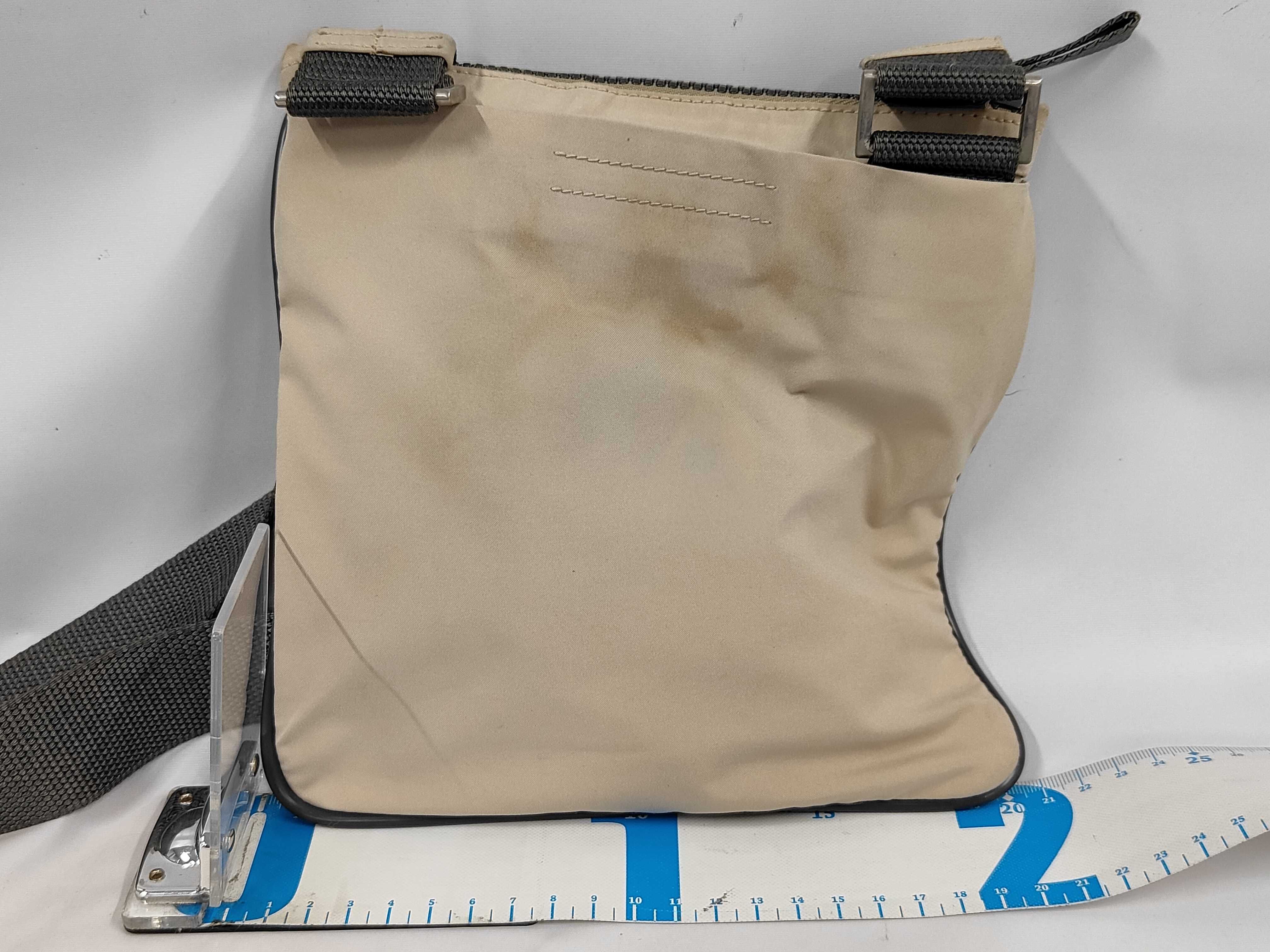 Logo Plate Shoulder Bag Sacoche Black 4VA032 Shoulder Bag — view 2