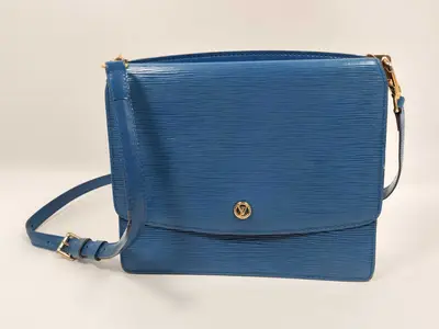 Epi Leather Grenelle Shoulder Bag M52365 (Blue)