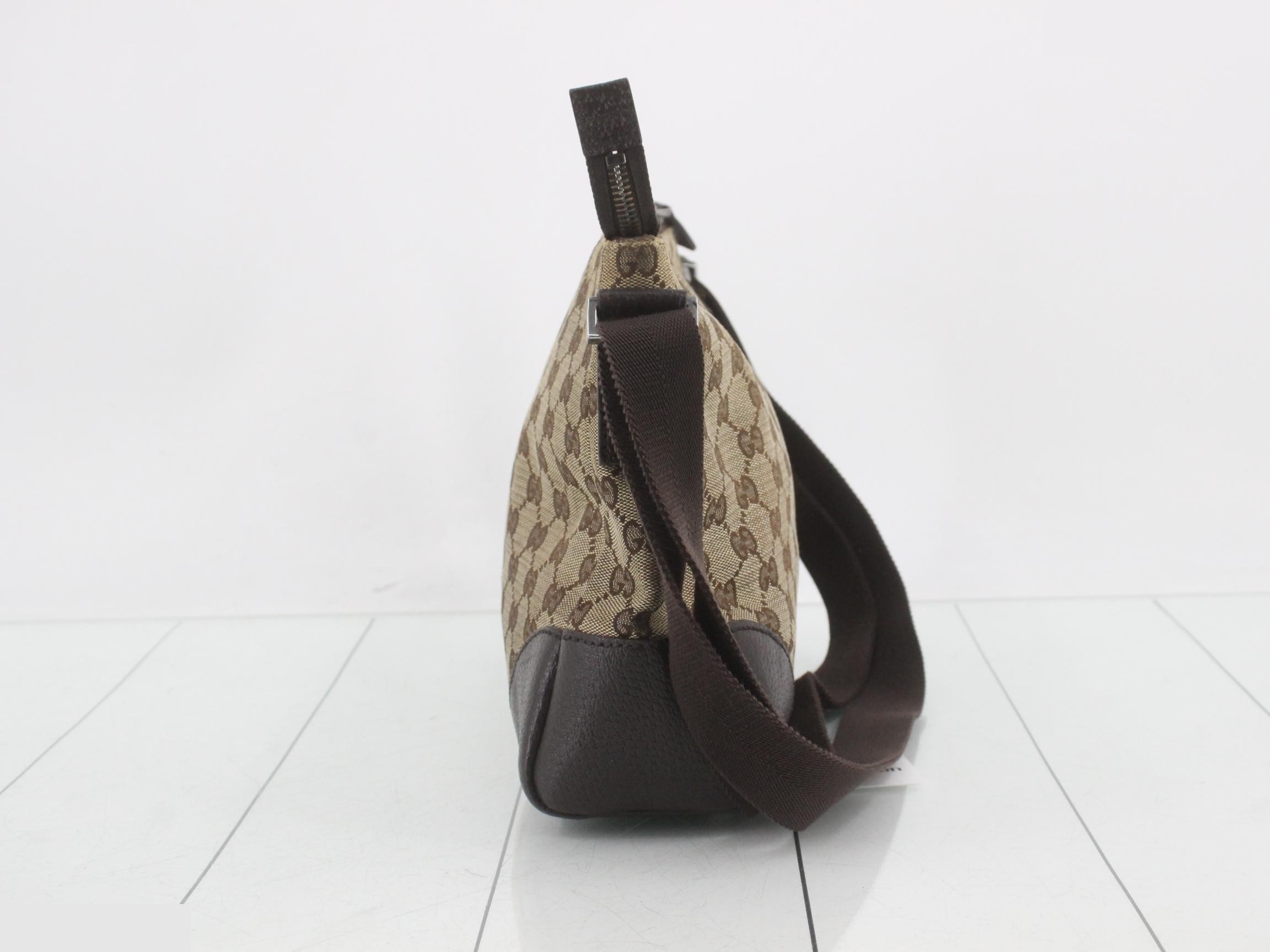 GG Canvas (Bag) Shoulder Bag 114273 — view 4