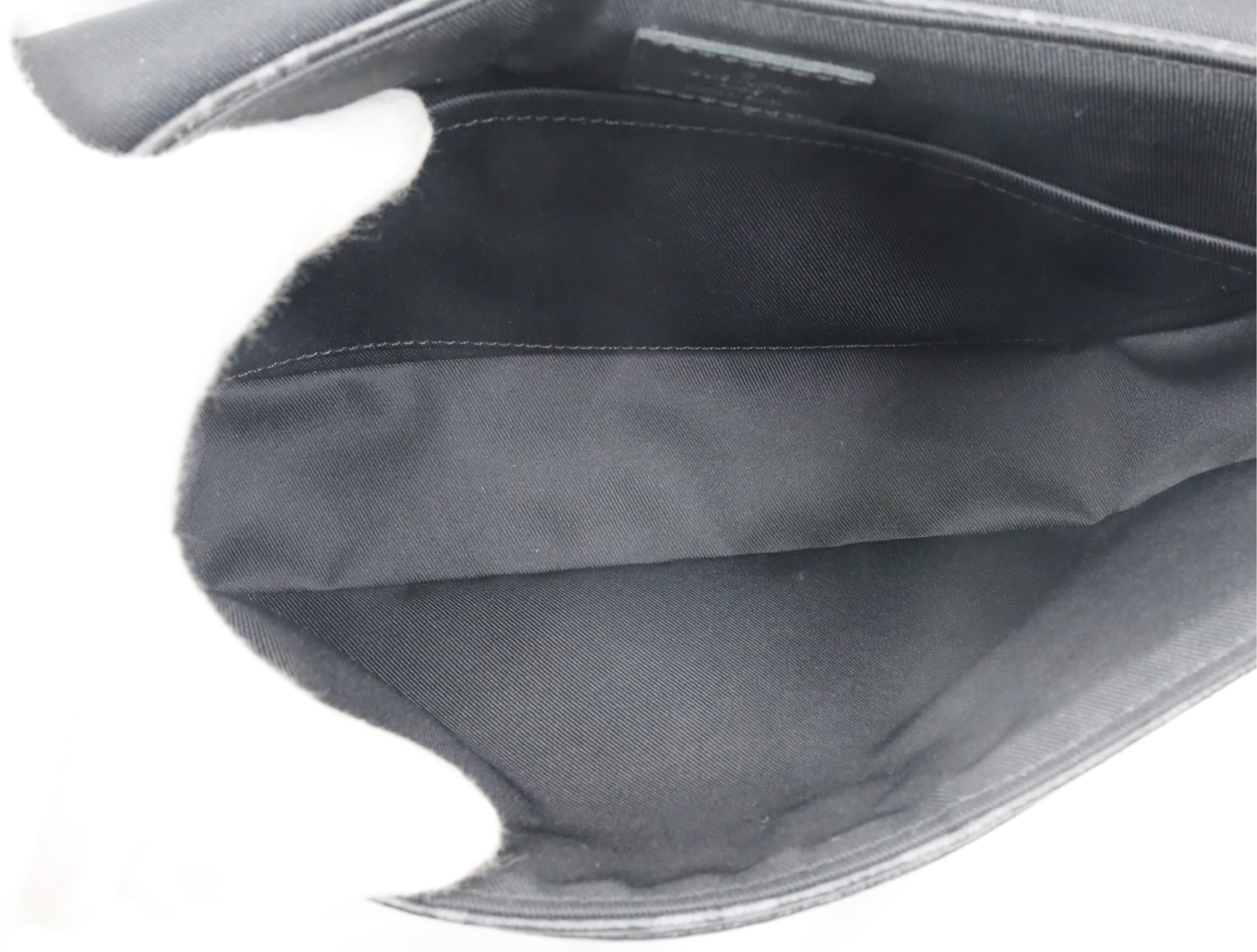 Monogram Eclipse District PM NV3 M46255 Shoulder Bag — view 8