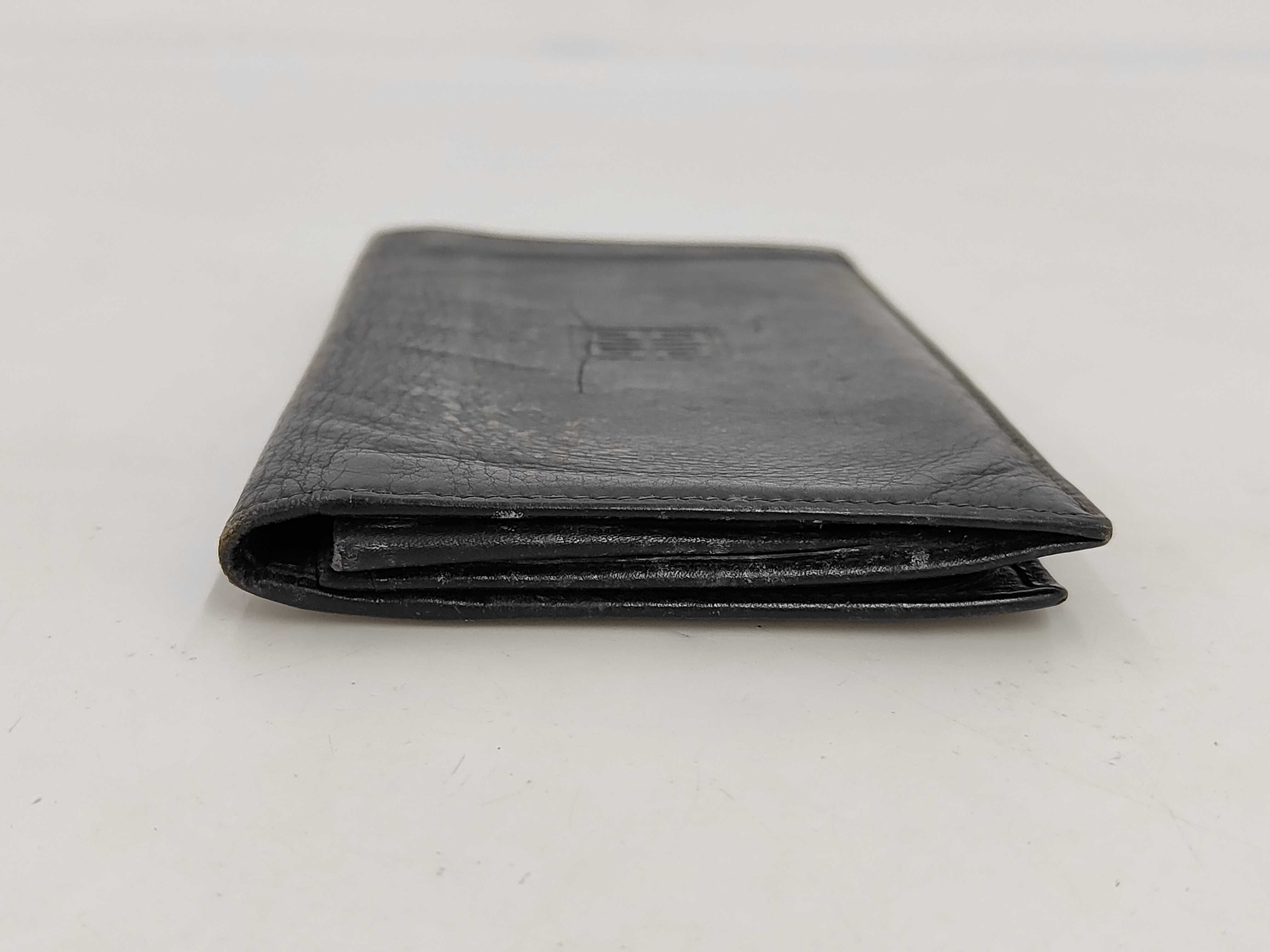 wallet — view 3
