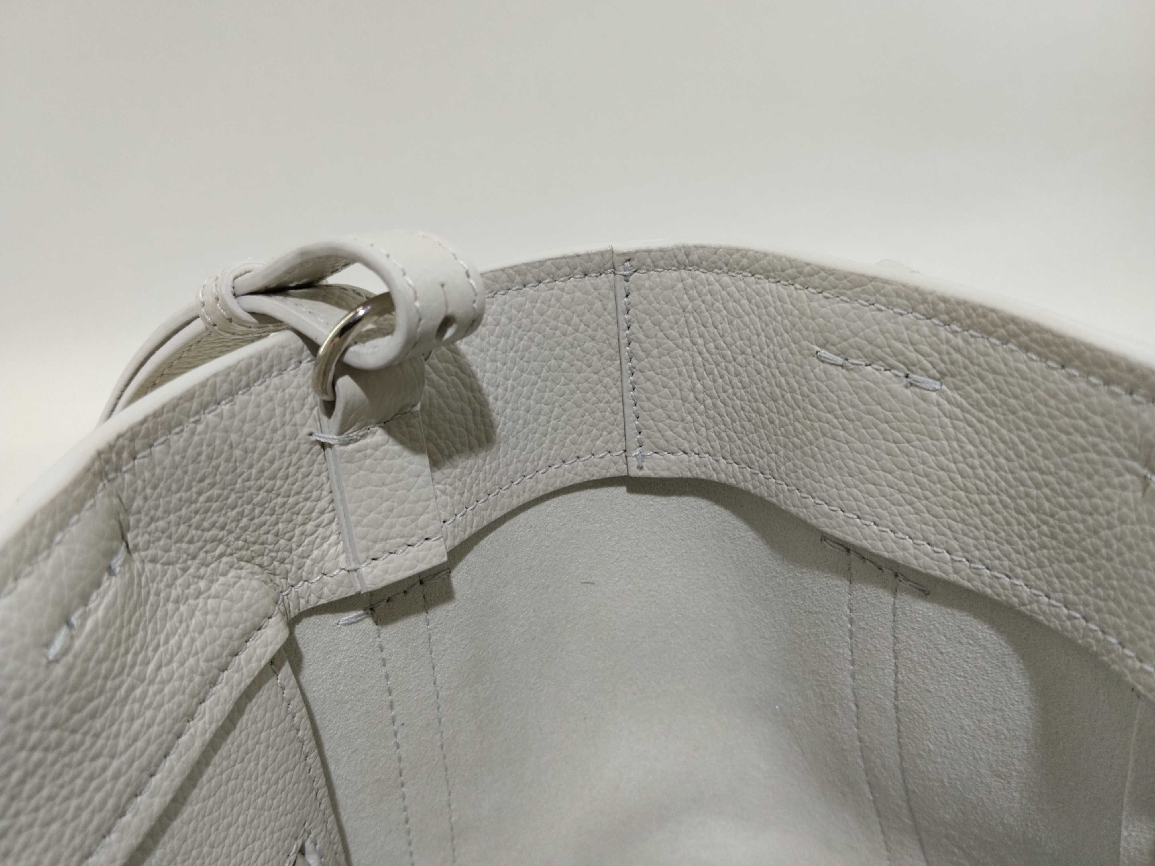 Everyday Tote XS Leather 2-Way Handbag White 672793 Handbag — view 10