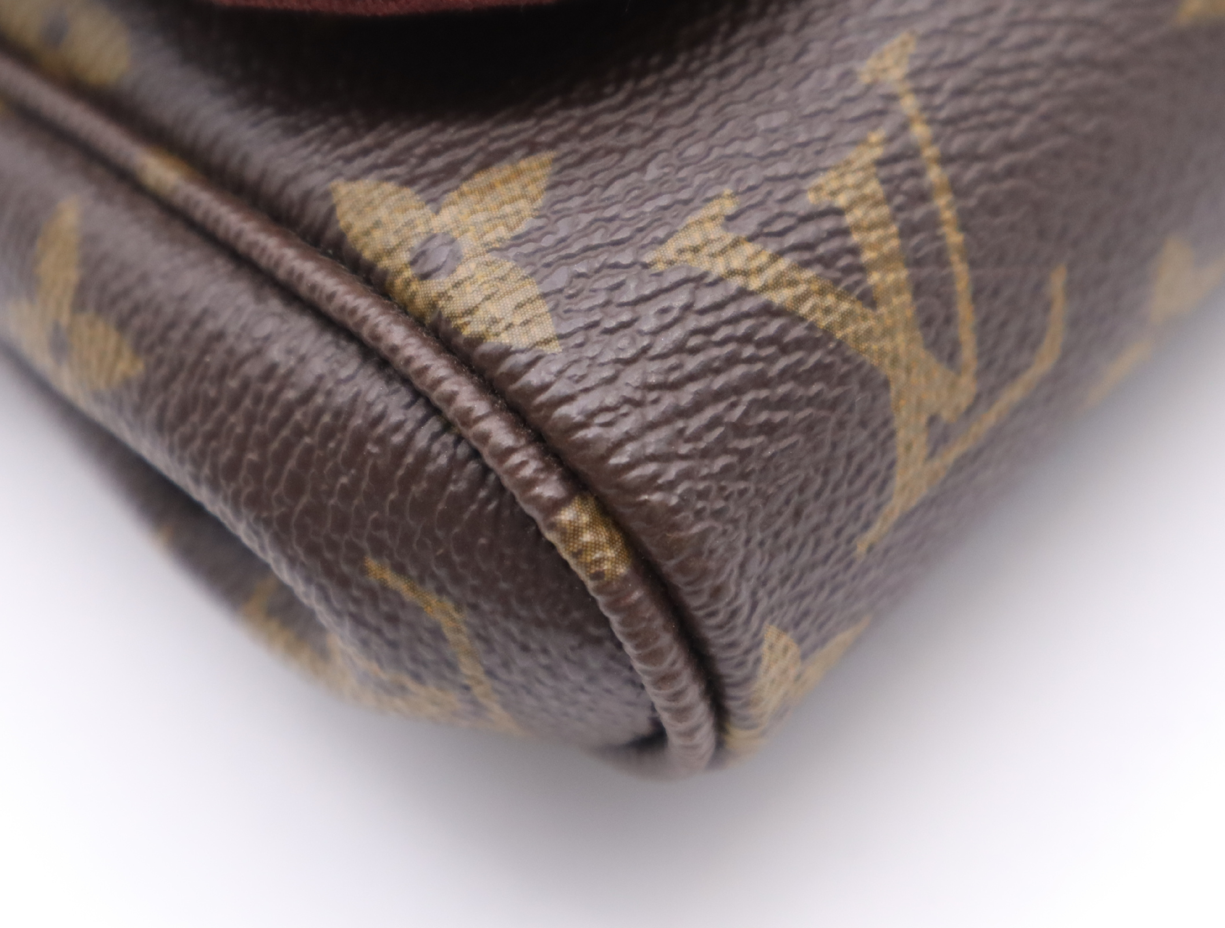 M40717 Monogram Favorite PM Shoulder Bag with Shoulder Strap — view 6