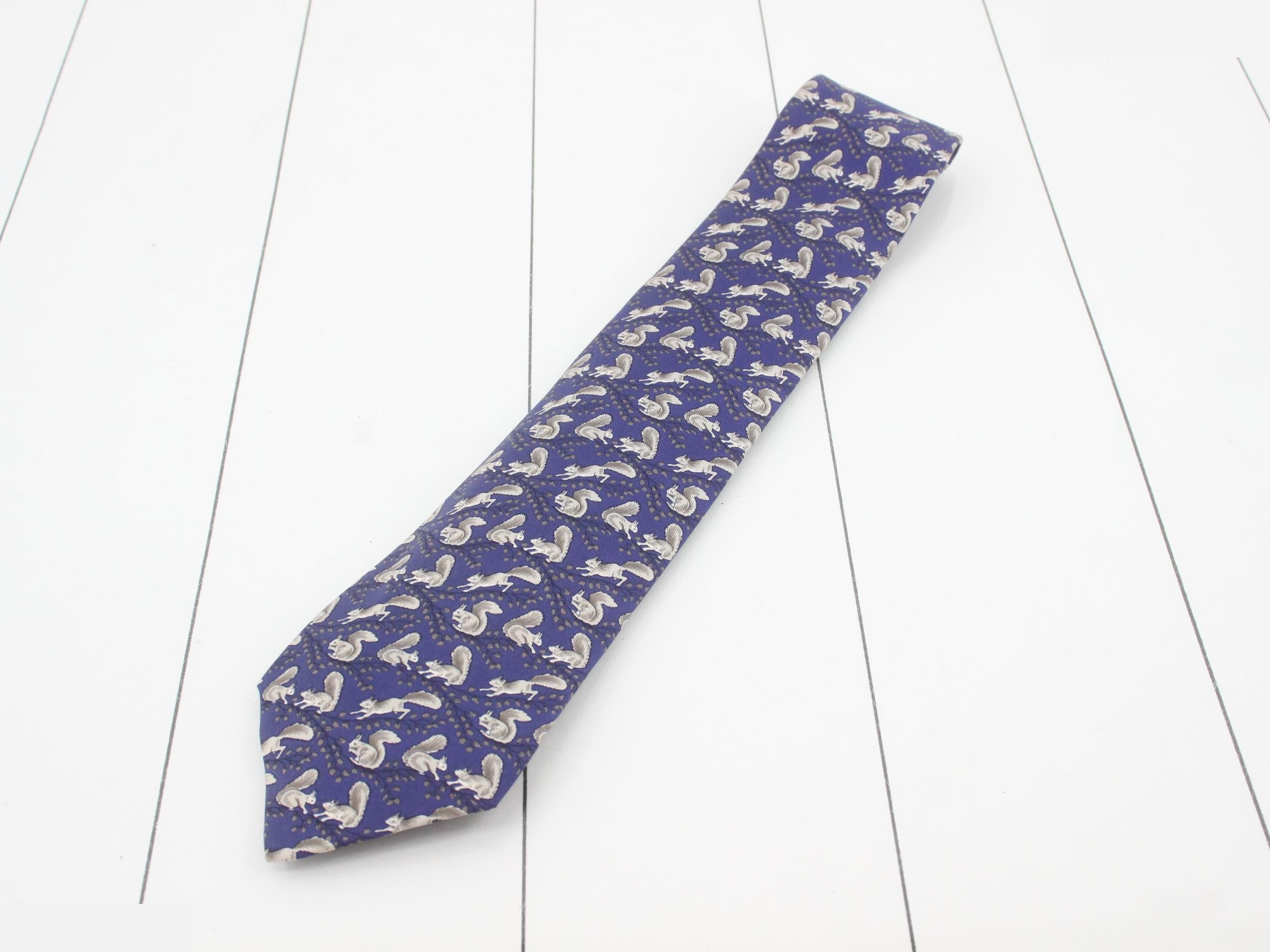 Silk tie