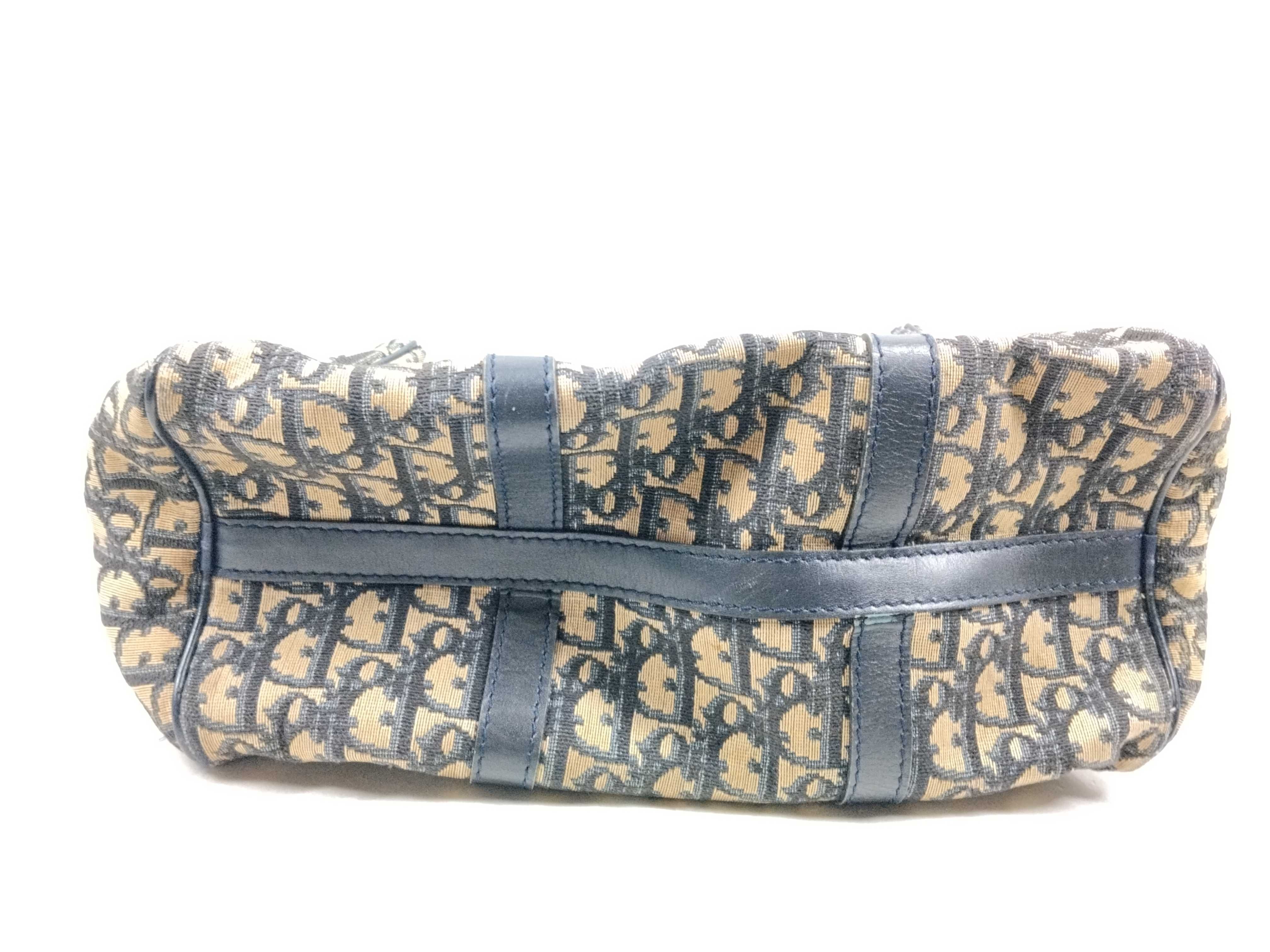 Trotter Bowling Bag Boston Bag — view 10
