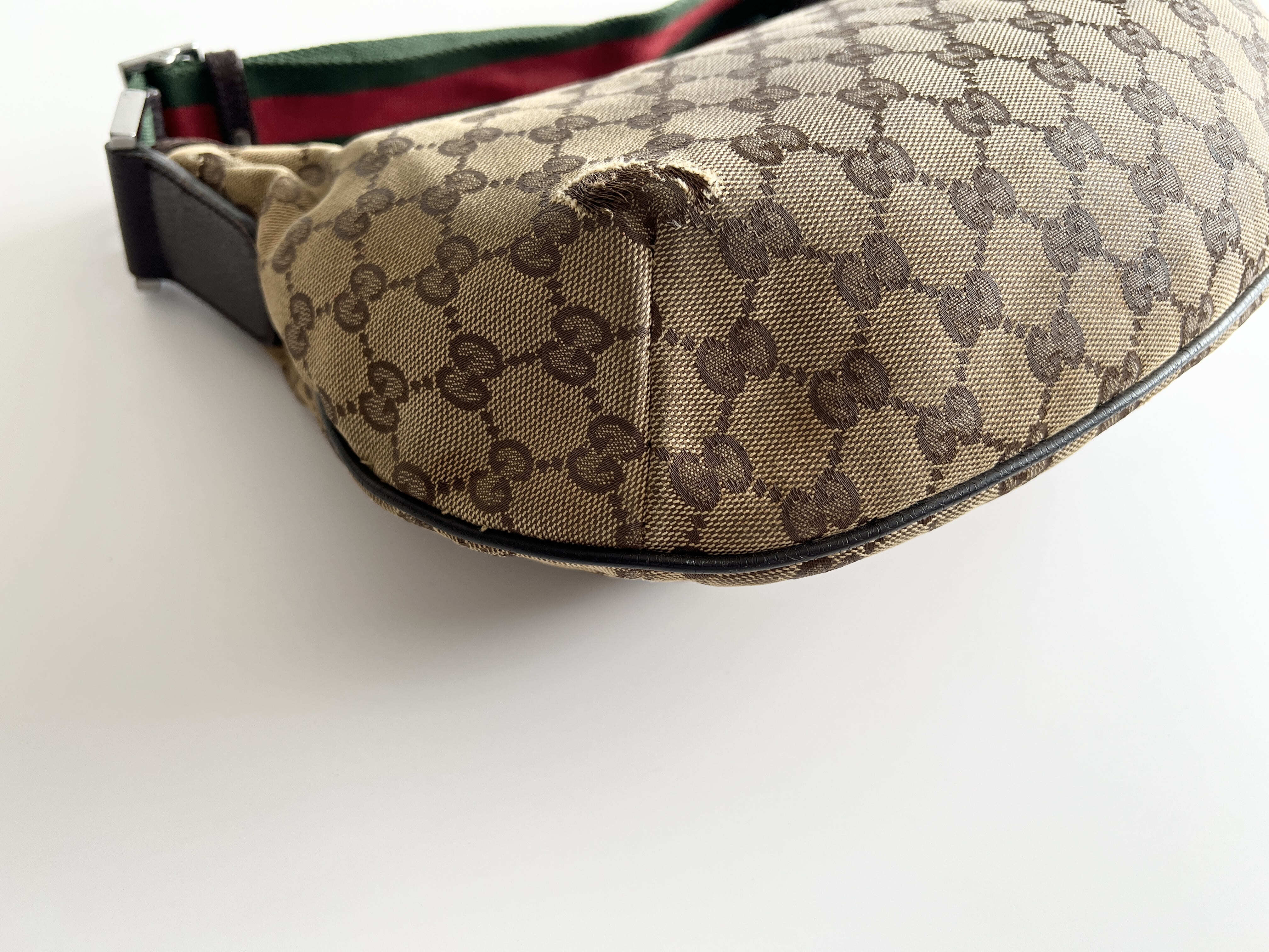 GG Sherry Line Logo Canvas Leather Moon One Shoulder Bag — view 11
