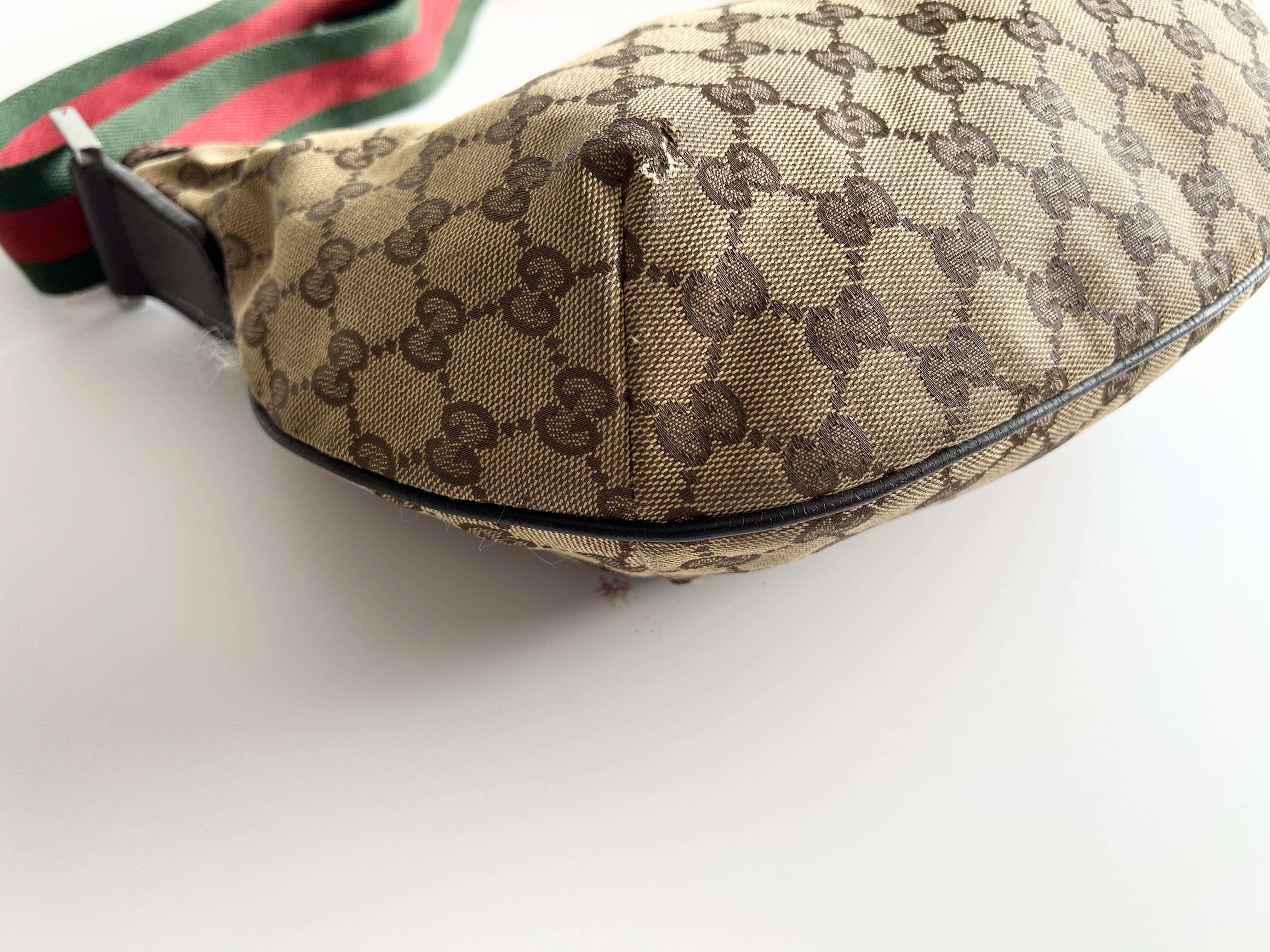 GG Sherry Line Logo Canvas Leather Moon One Shoulder Bag — view 9
