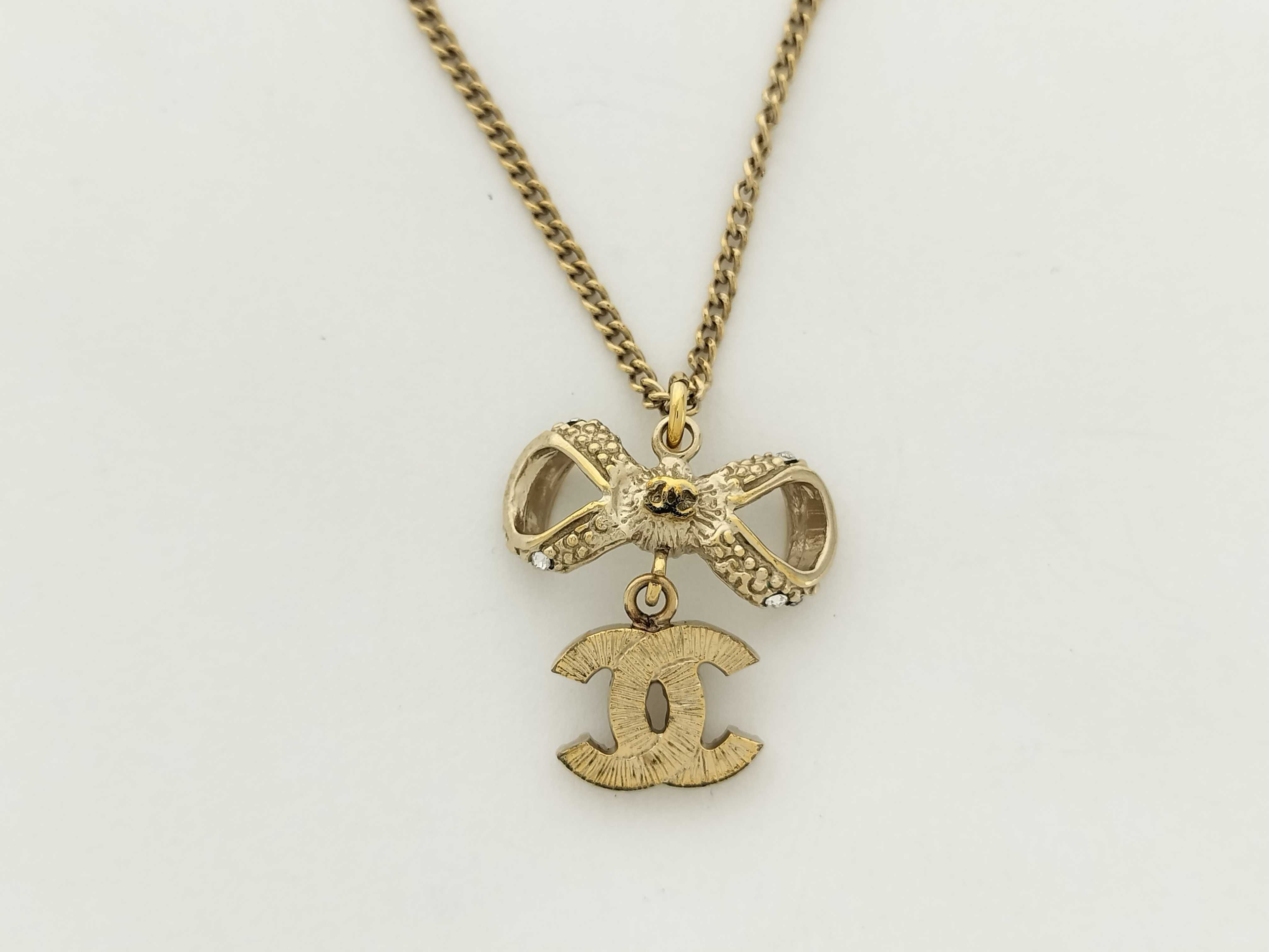 Ribbon CC Rhinestone Necklace (10 pieces) — view 2