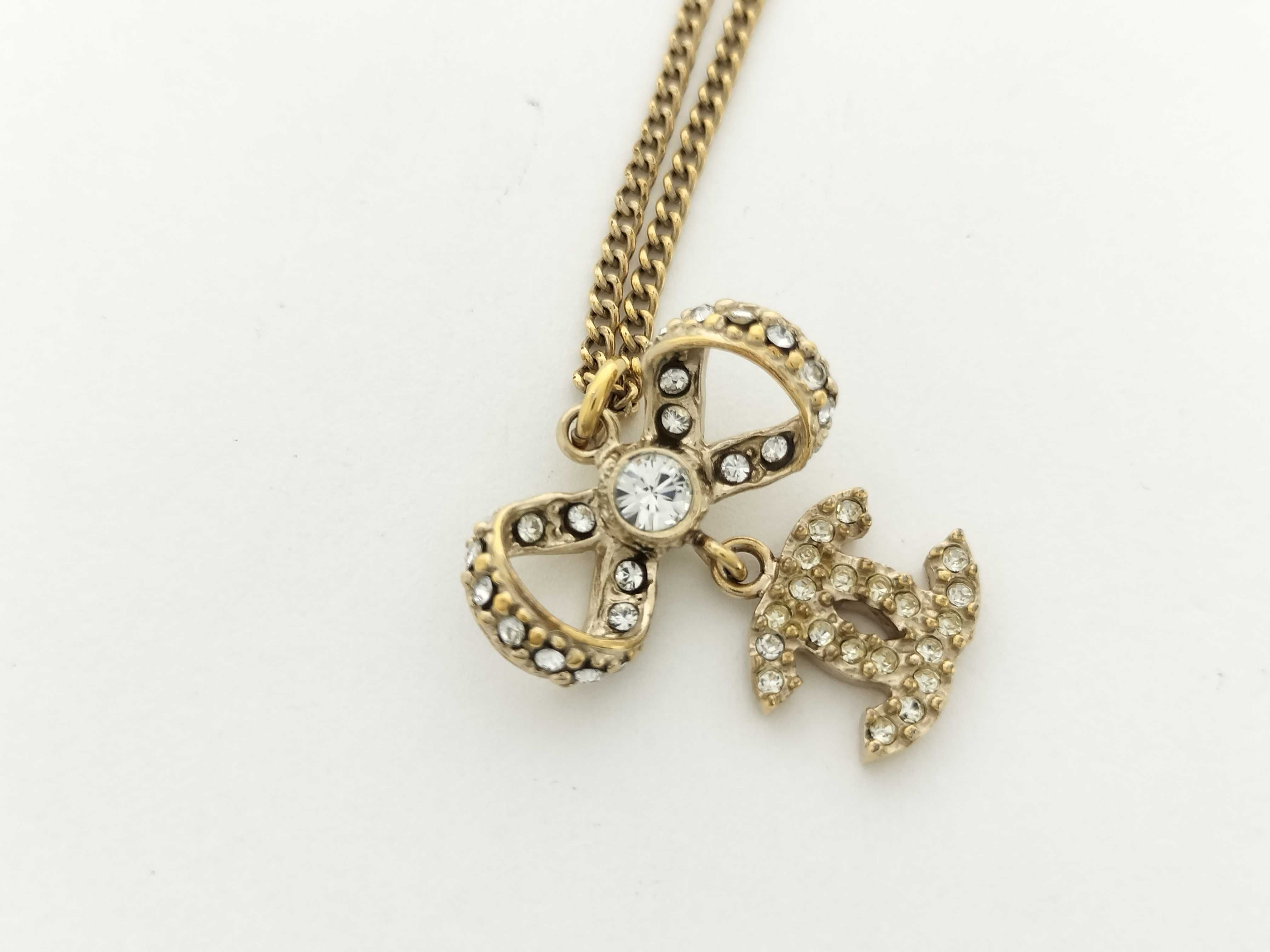 Ribbon CC Rhinestone Necklace (10 pieces) — view 8