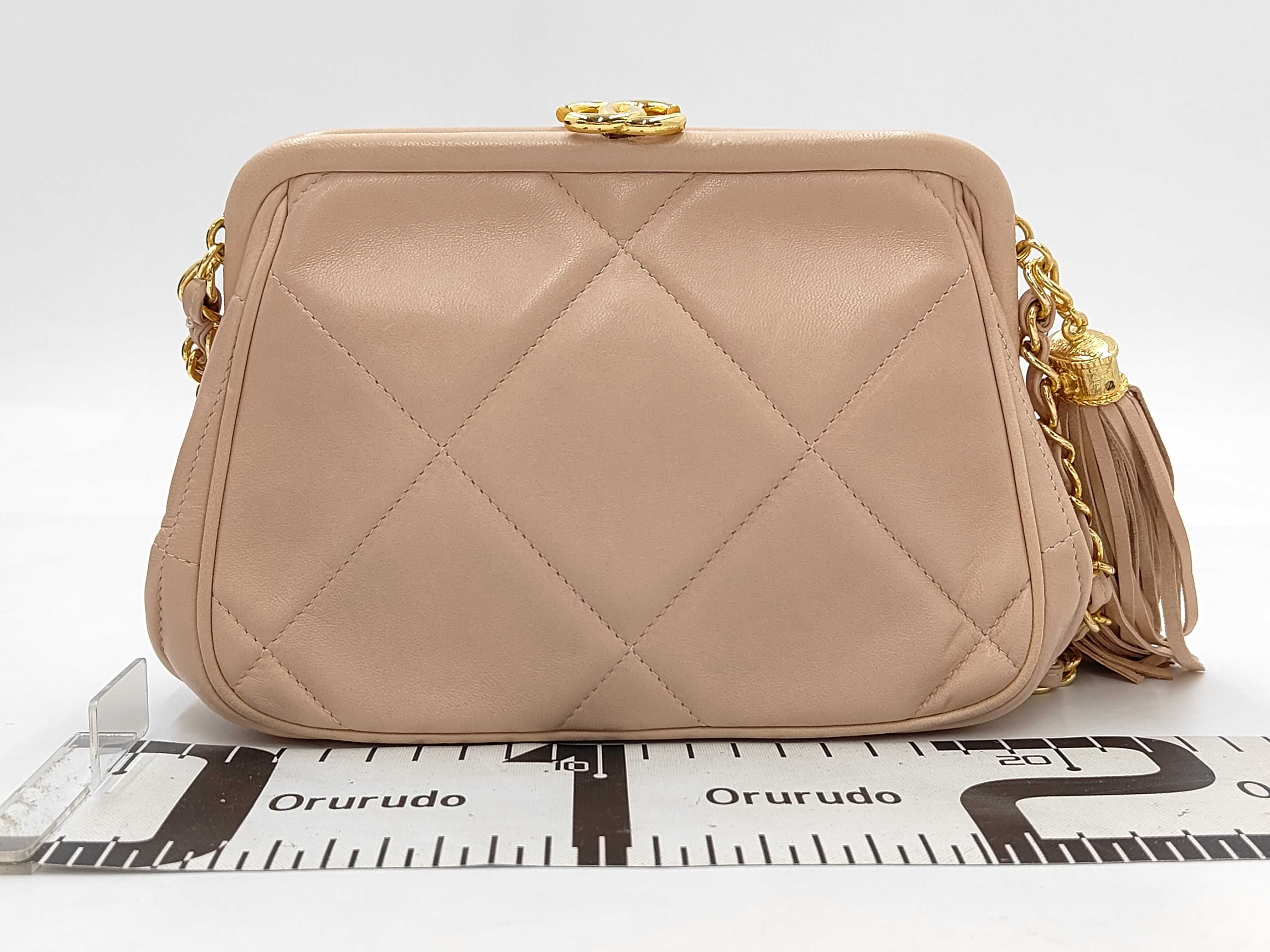 Chain Shoulder Bag, Clasp Closure, Coco Mark, Pink Bag — view 2