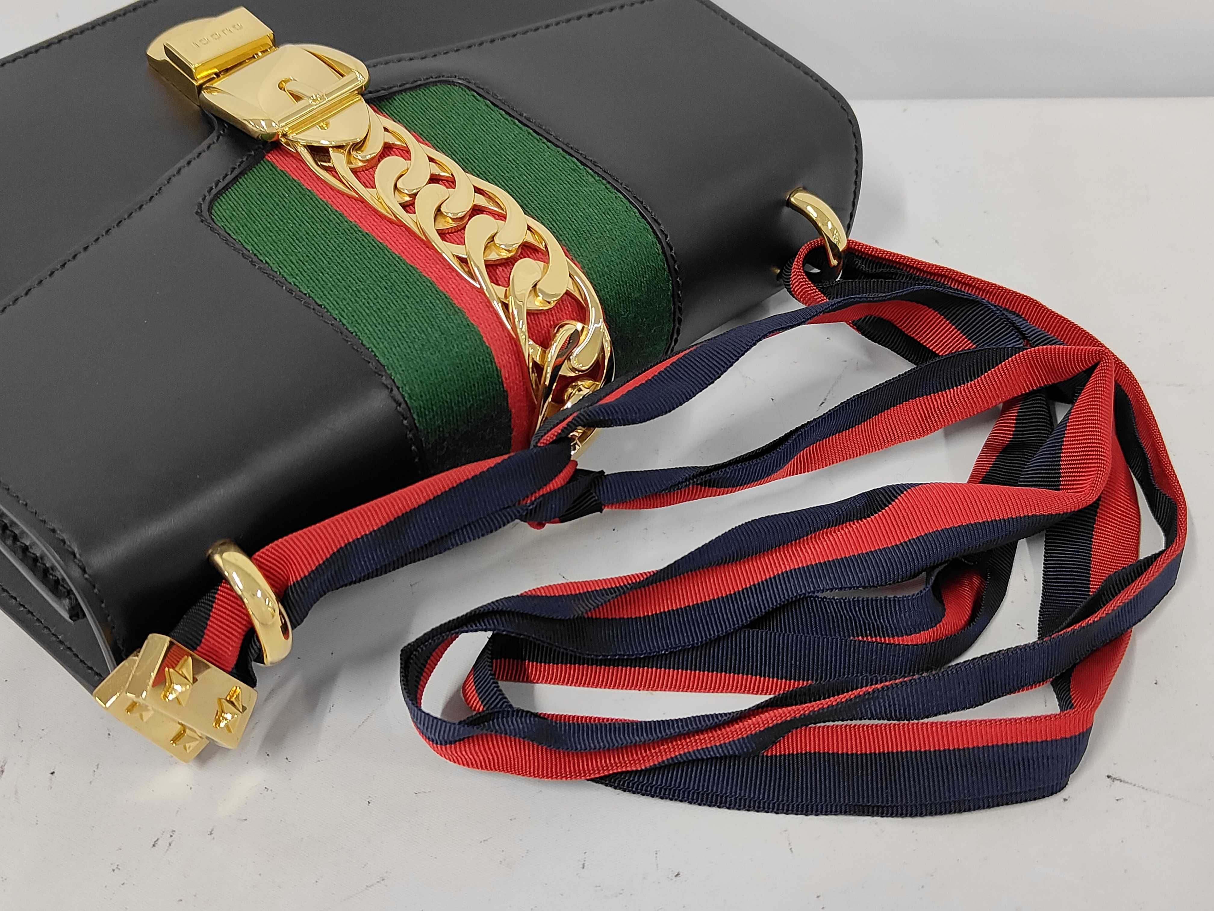 421882 Sylvie Sherry Line Black Shoulder Bag — view 3