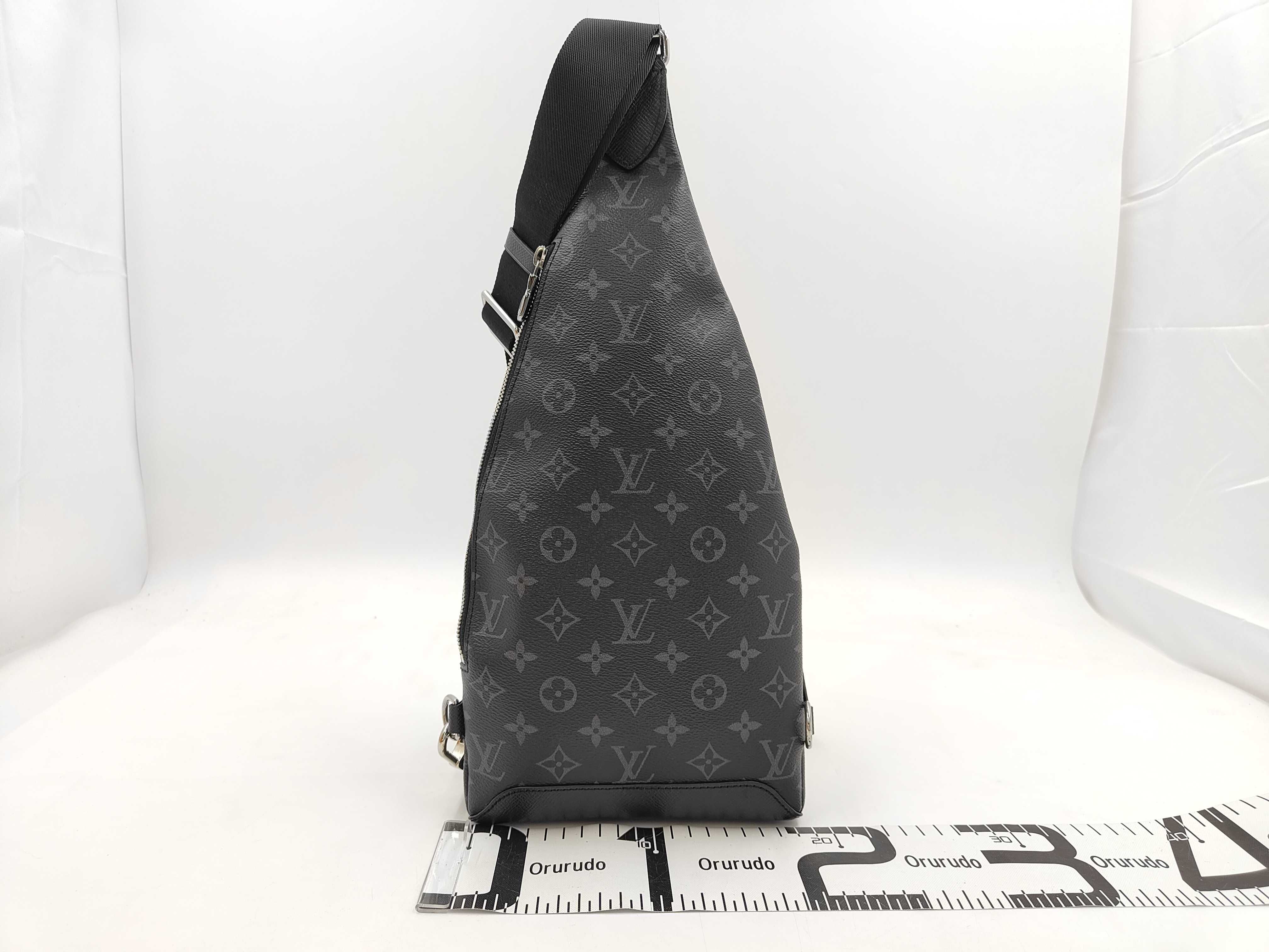 M30936 Taigarama Duo Sling Bag Shoulder Bag — view 2