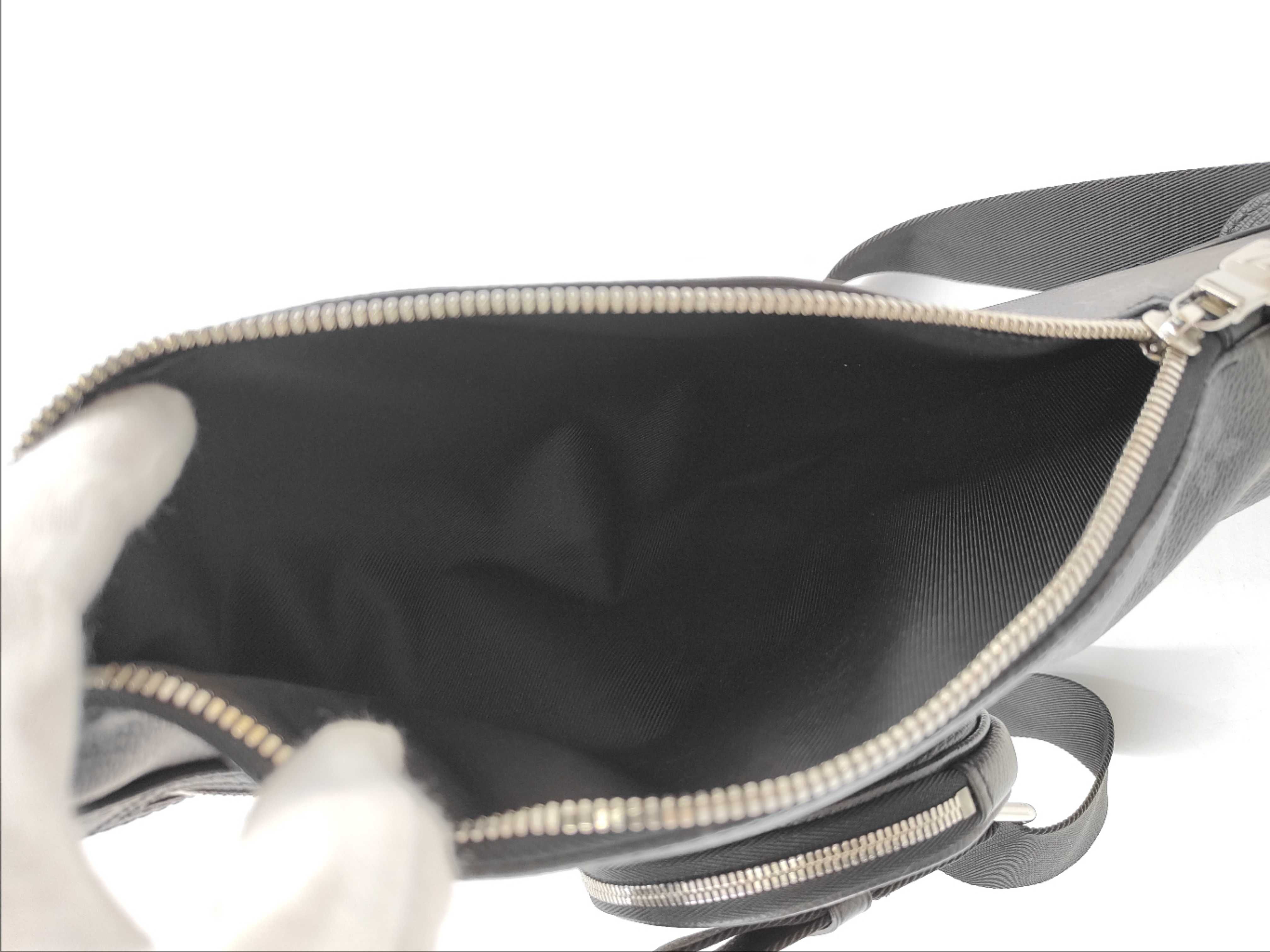 M30936 Taigarama Duo Sling Bag Shoulder Bag — view 10