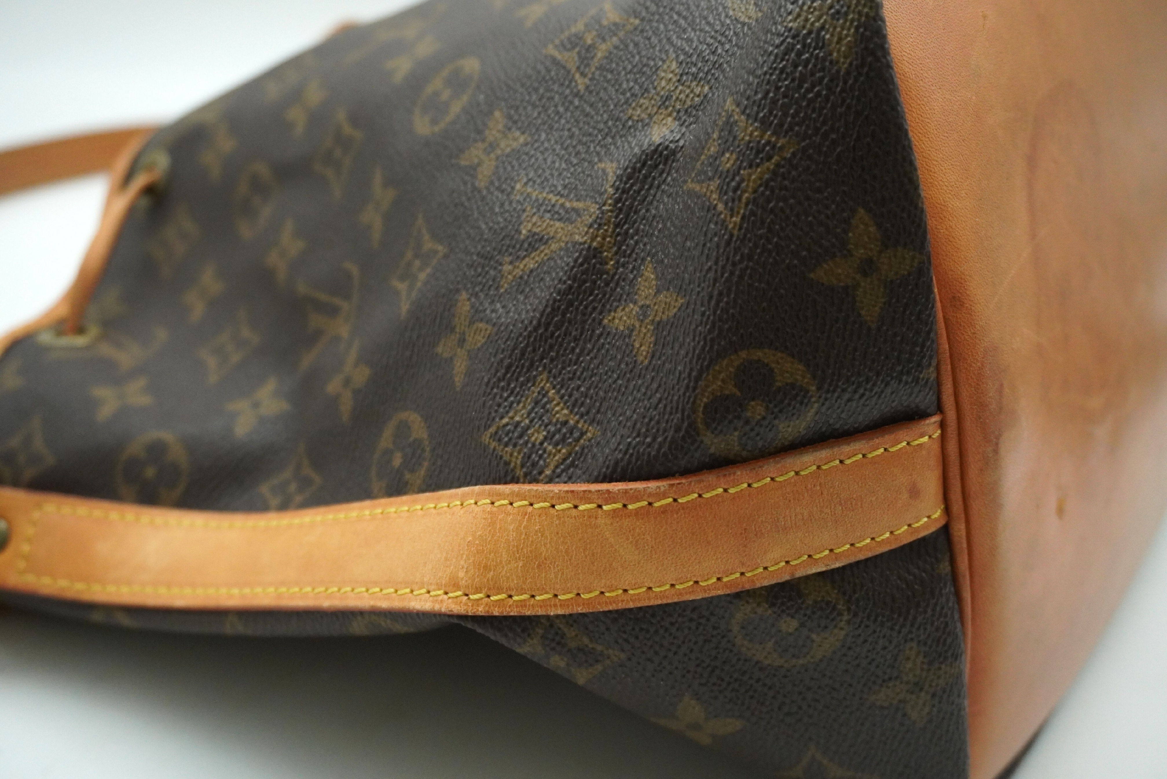 Monogram Petit Noé M42226 Shoulder Bag — view 11