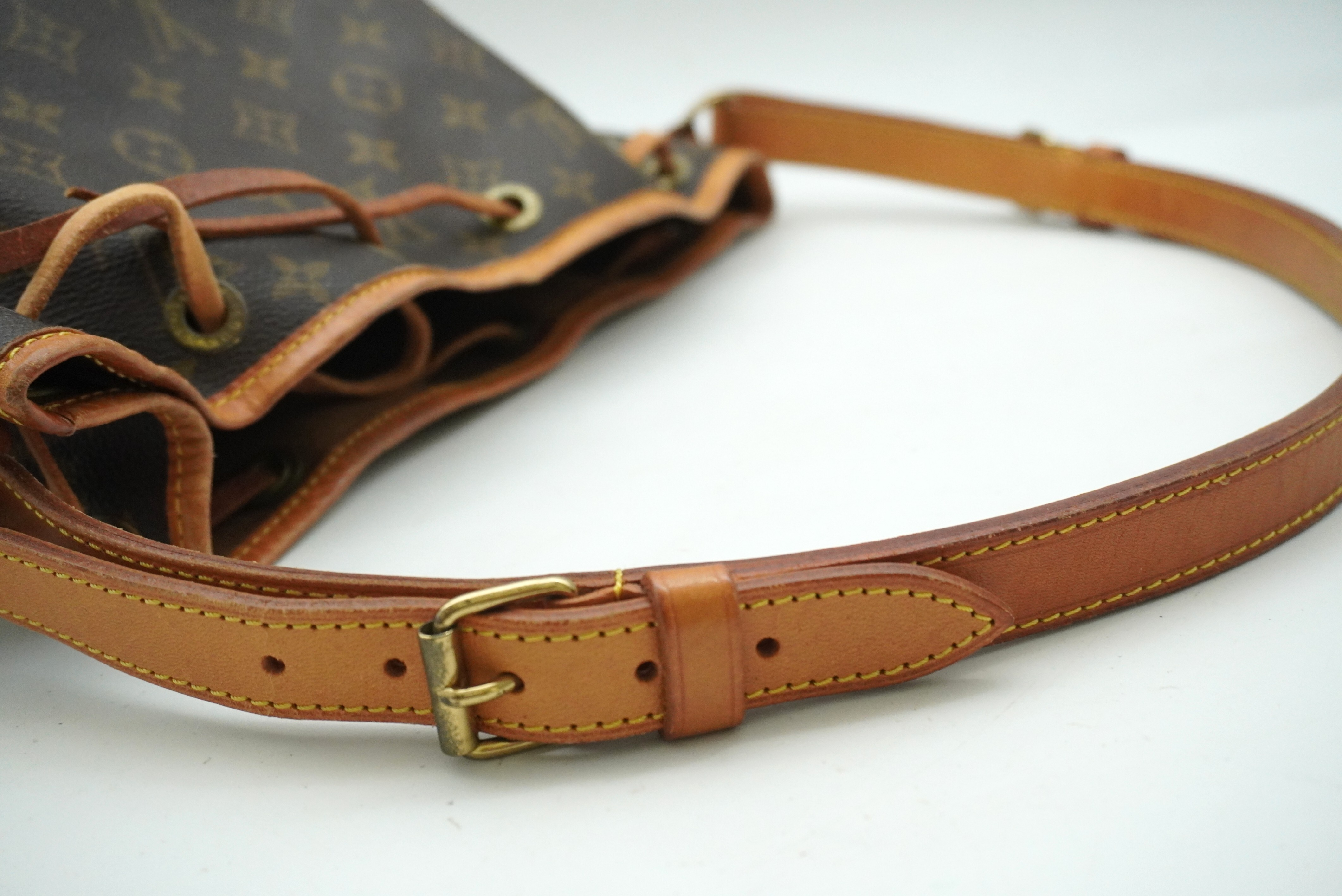 Monogram Petit Noé M42226 Shoulder Bag — view 8
