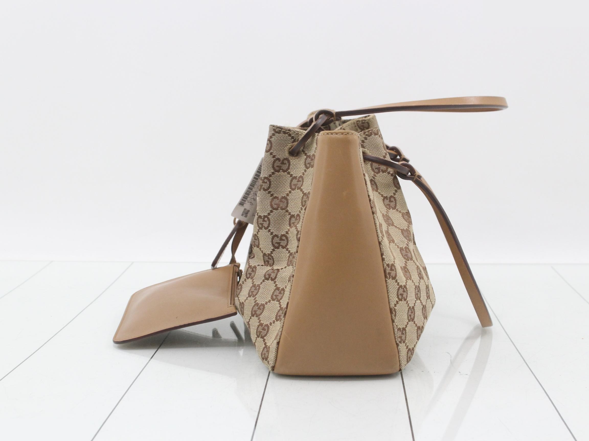 One-shoulder bag, GG canvas, with pouch. — view 3