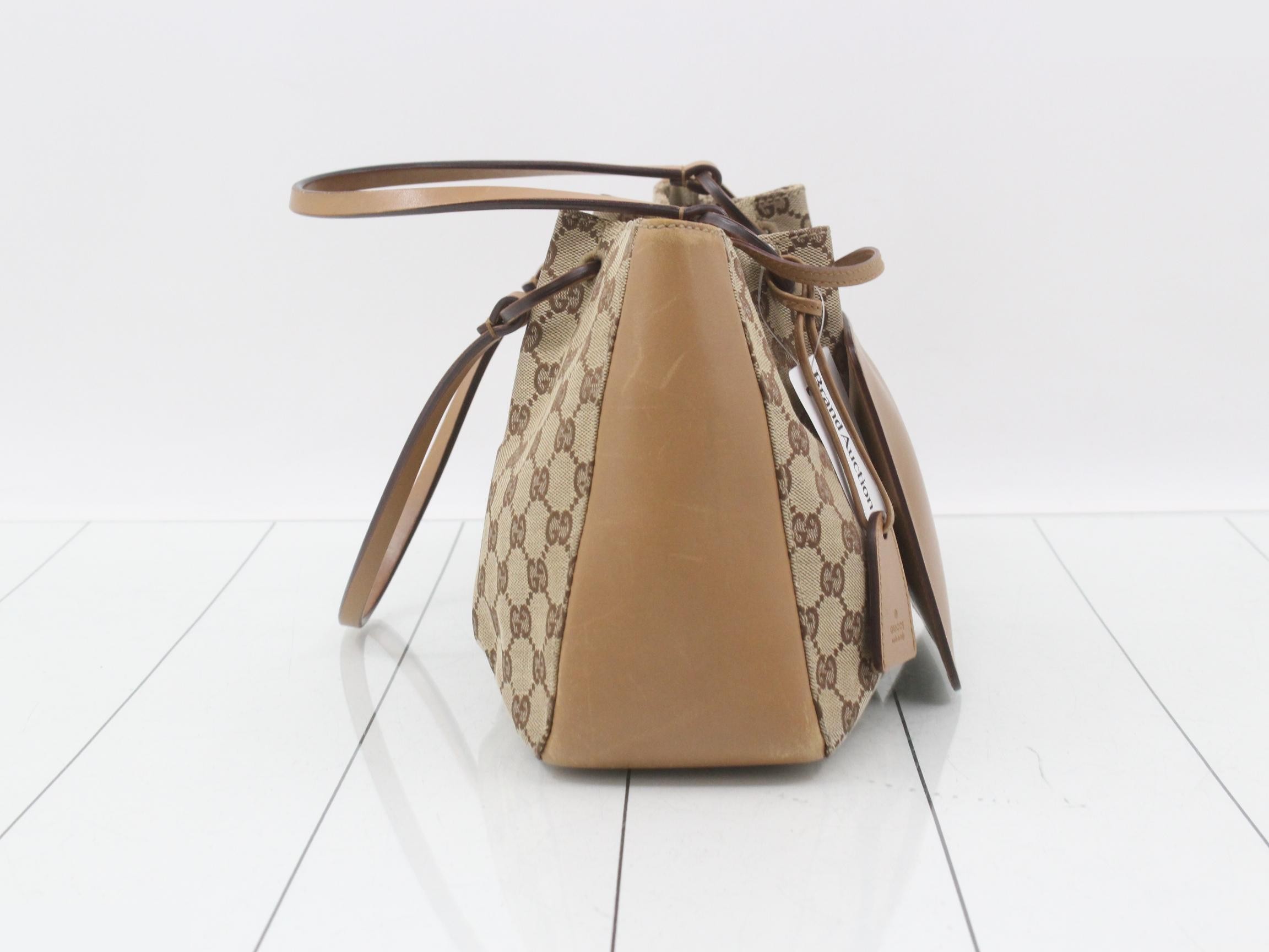 One-shoulder bag, GG canvas, with pouch. — view 4