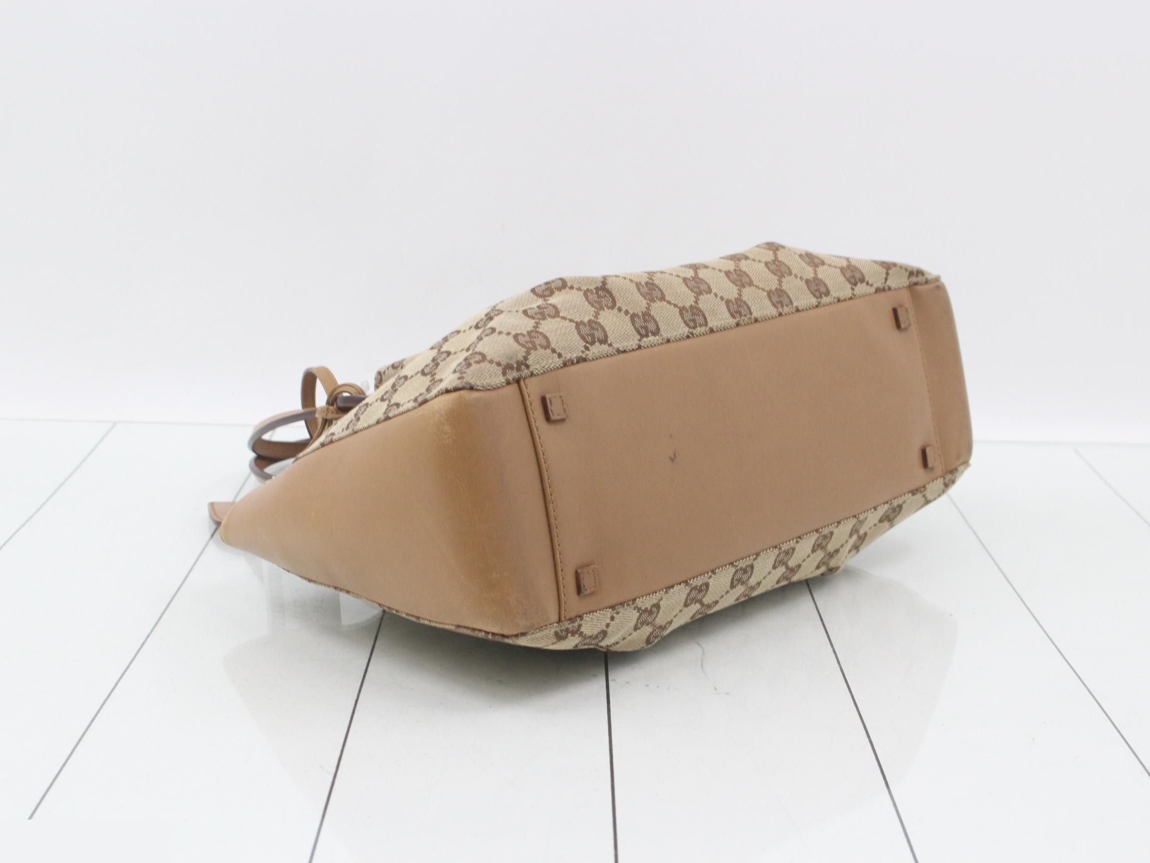 One-shoulder bag, GG canvas, with pouch. — view 5