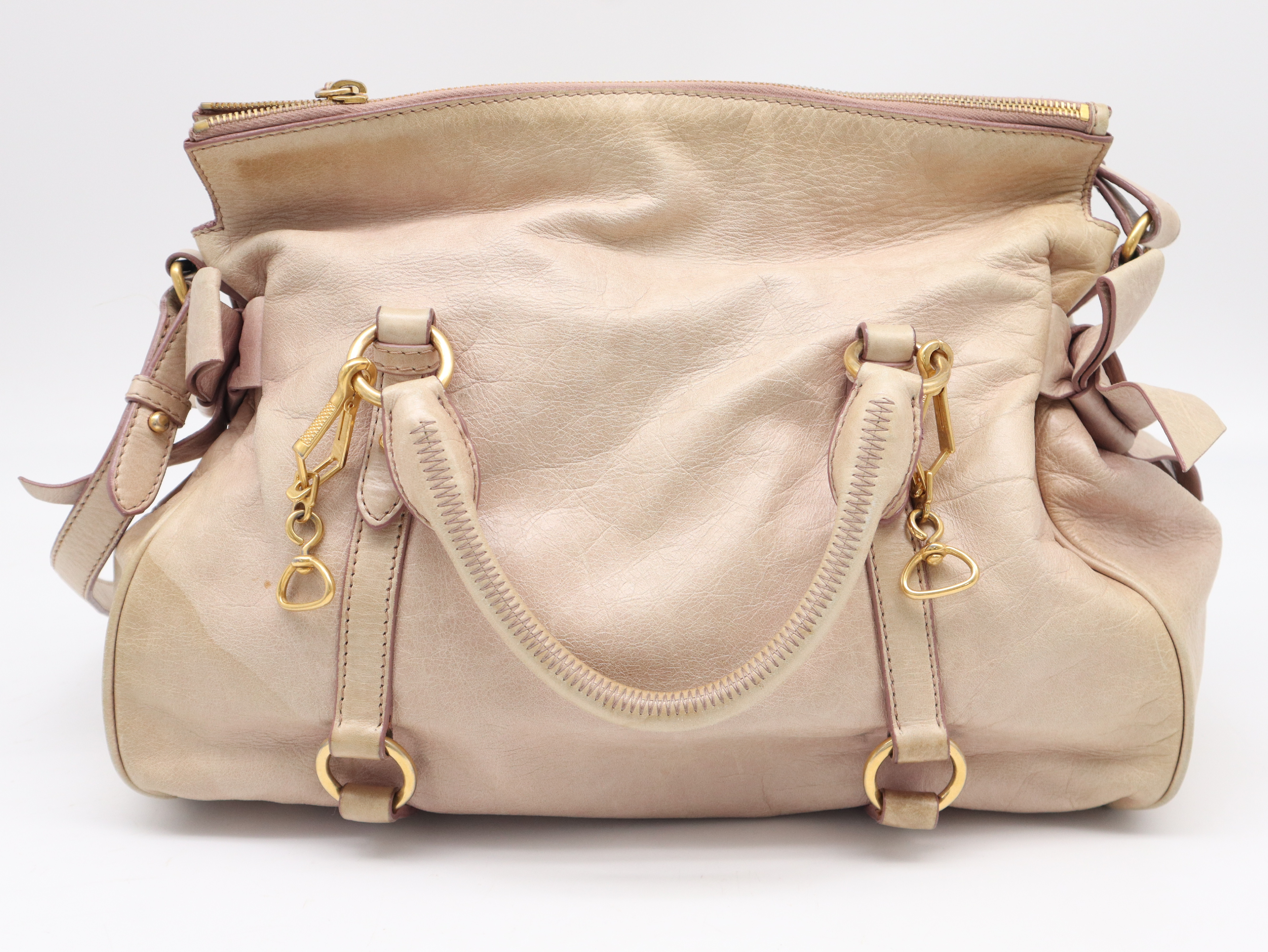 Vitello Luxe 2-Way Side Ribbon Beige Handbag — view 2