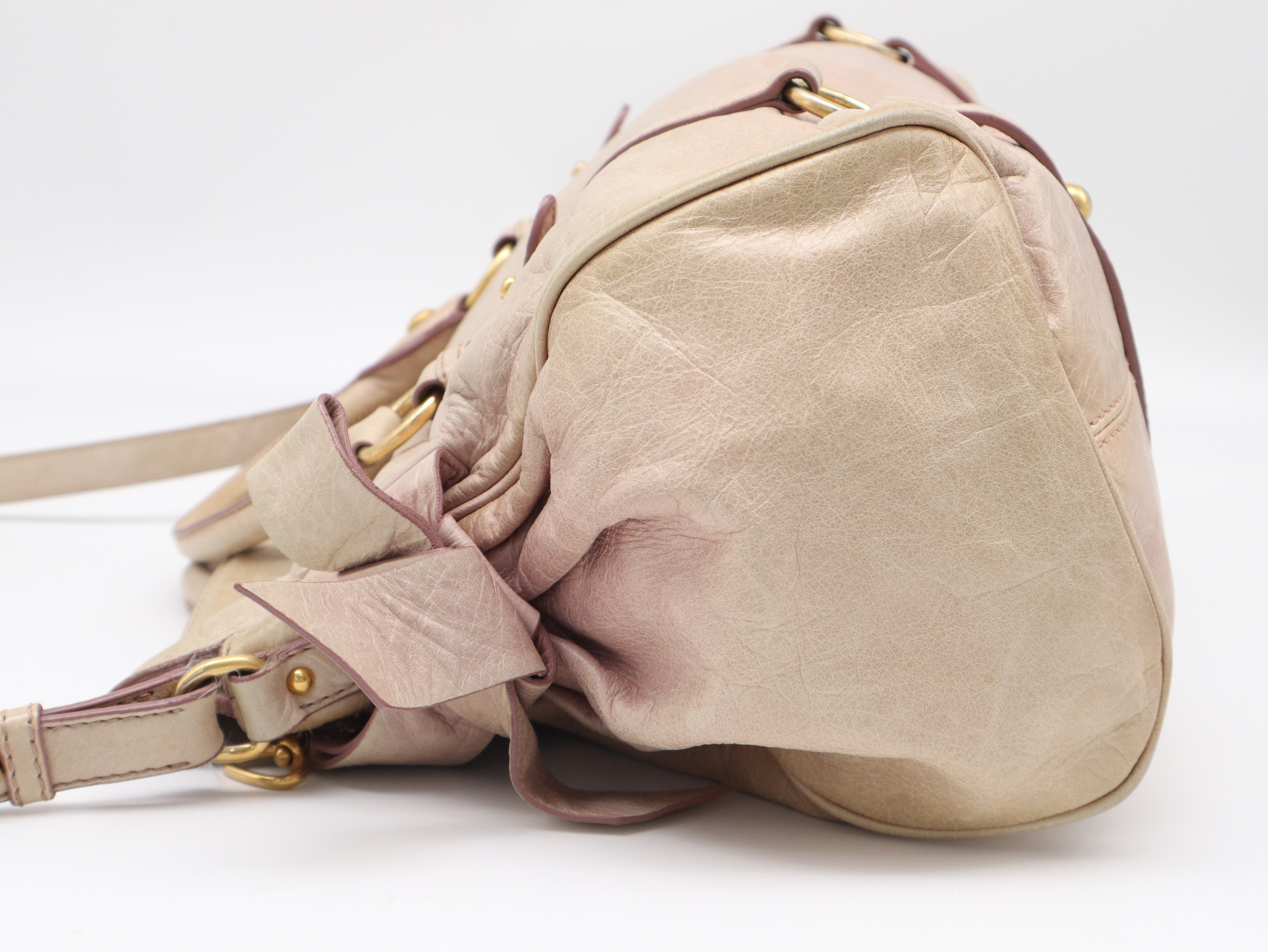 Vitello Luxe 2-Way Side Ribbon Beige Handbag — view 3