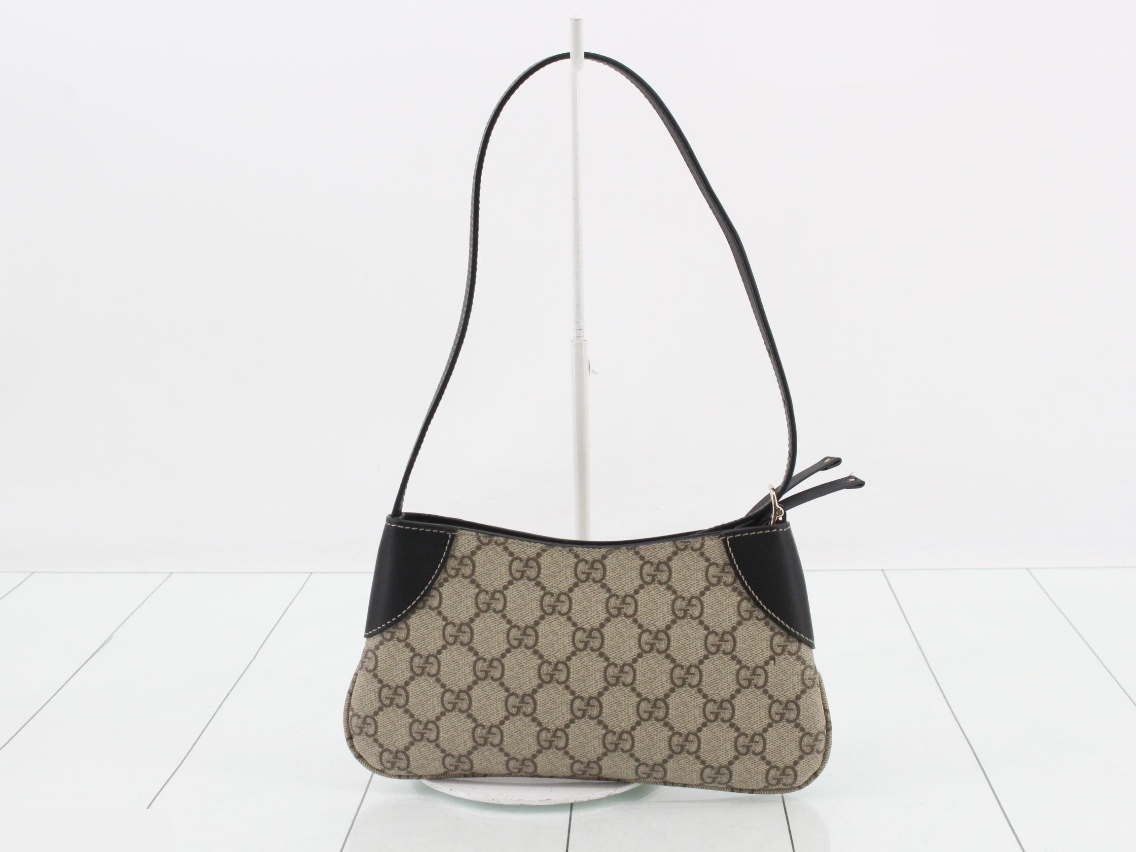 GG Emblem GG Supreme Small Shoulder Bag 820696 — view 2