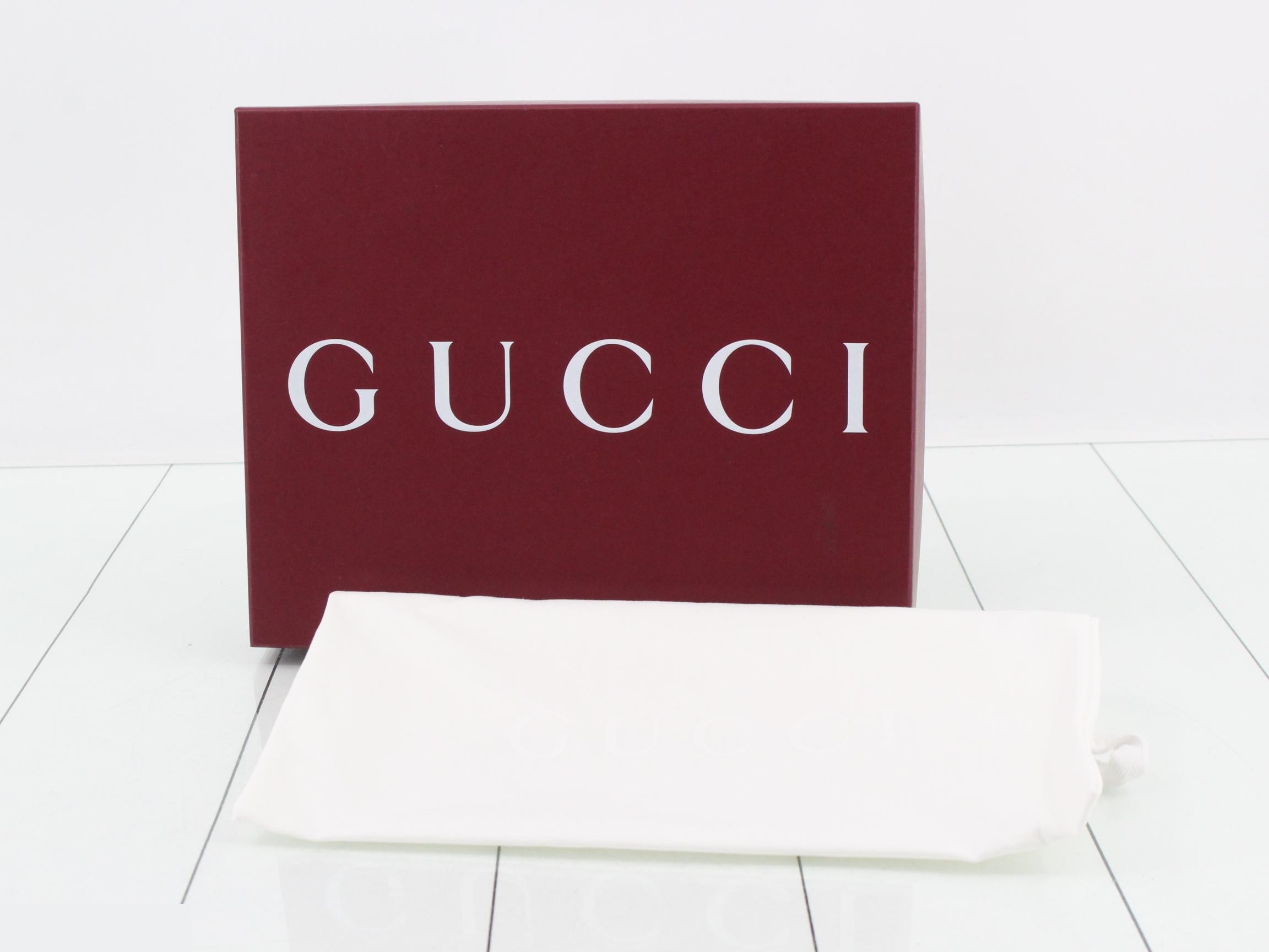 GG Emblem GG Supreme Small Shoulder Bag 820696 — view 5