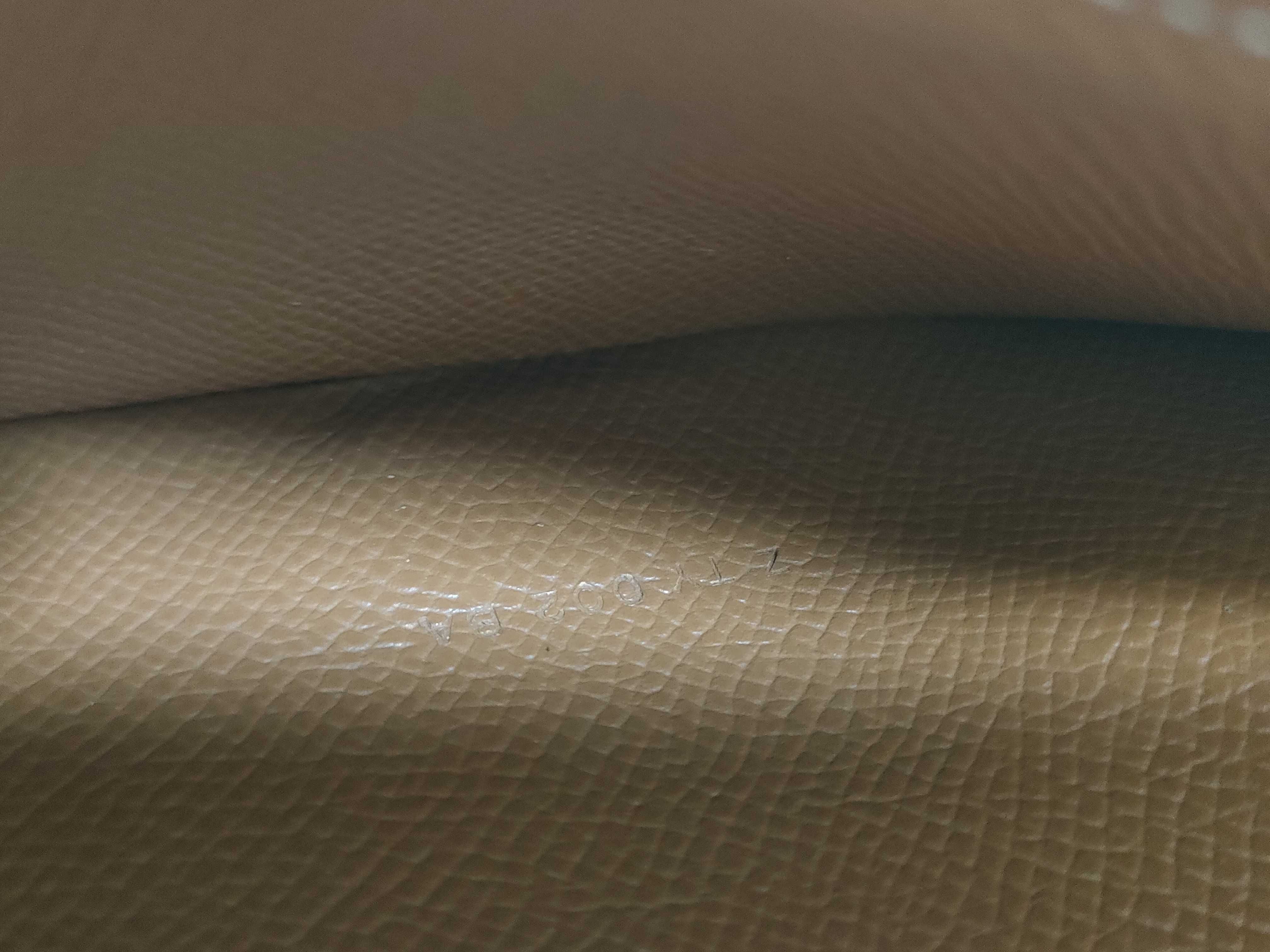 Bearn Soufflé Gold Wallet with Z Stamp — view 10