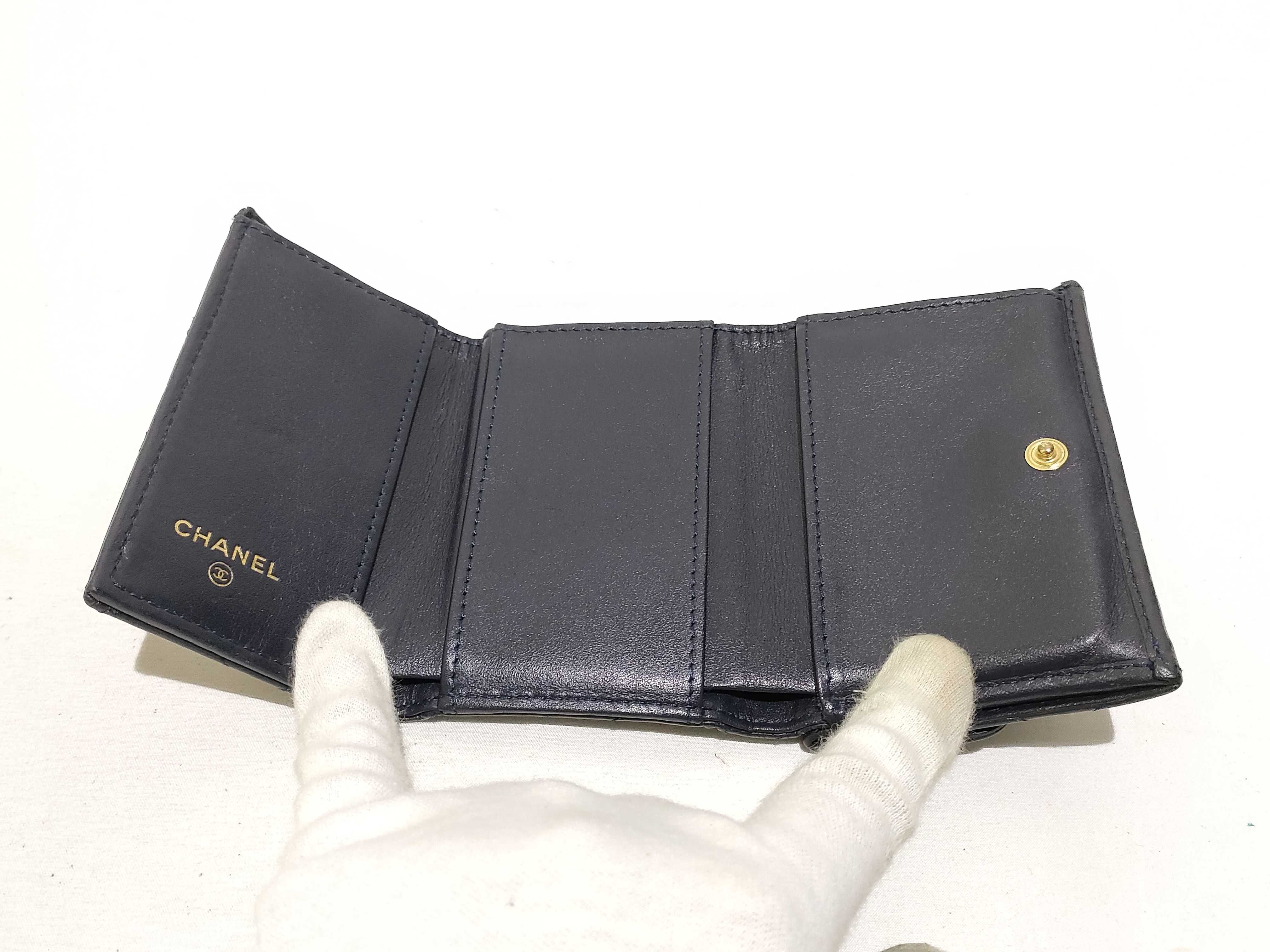 Lambskin Tri-fold Wallet (with seal) — view 9