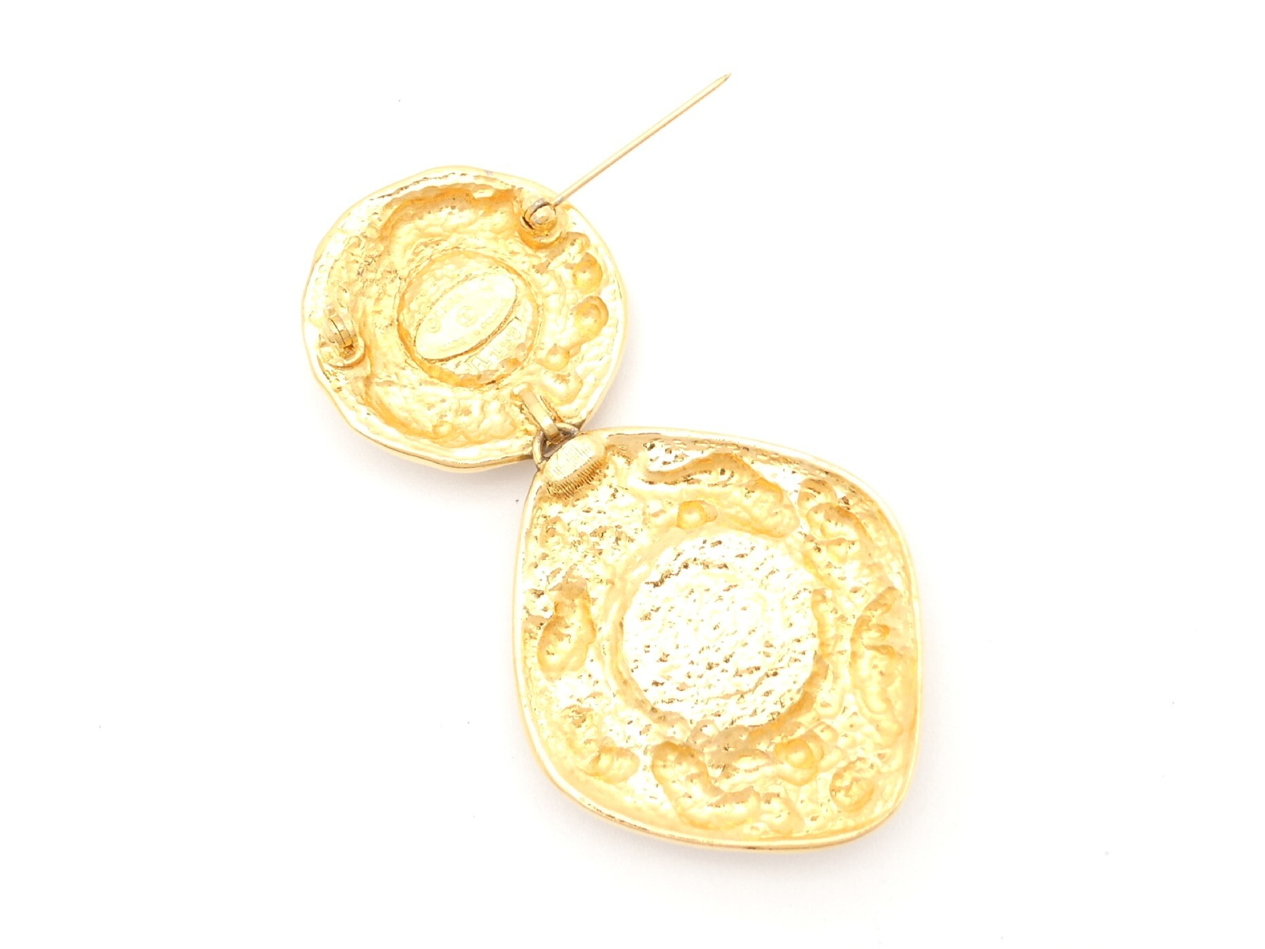 Gold Brooch — view 3