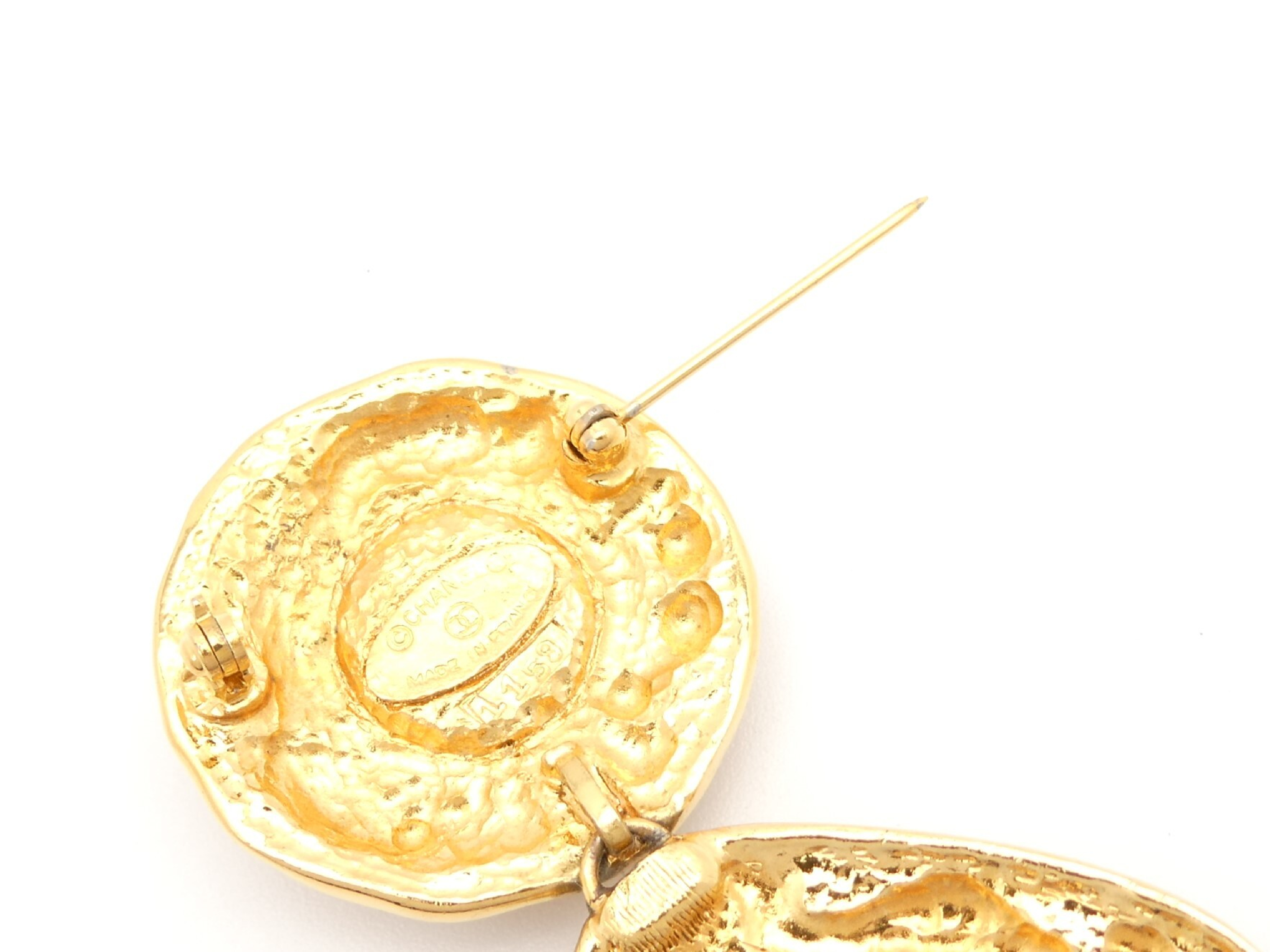 Gold Brooch — view 4