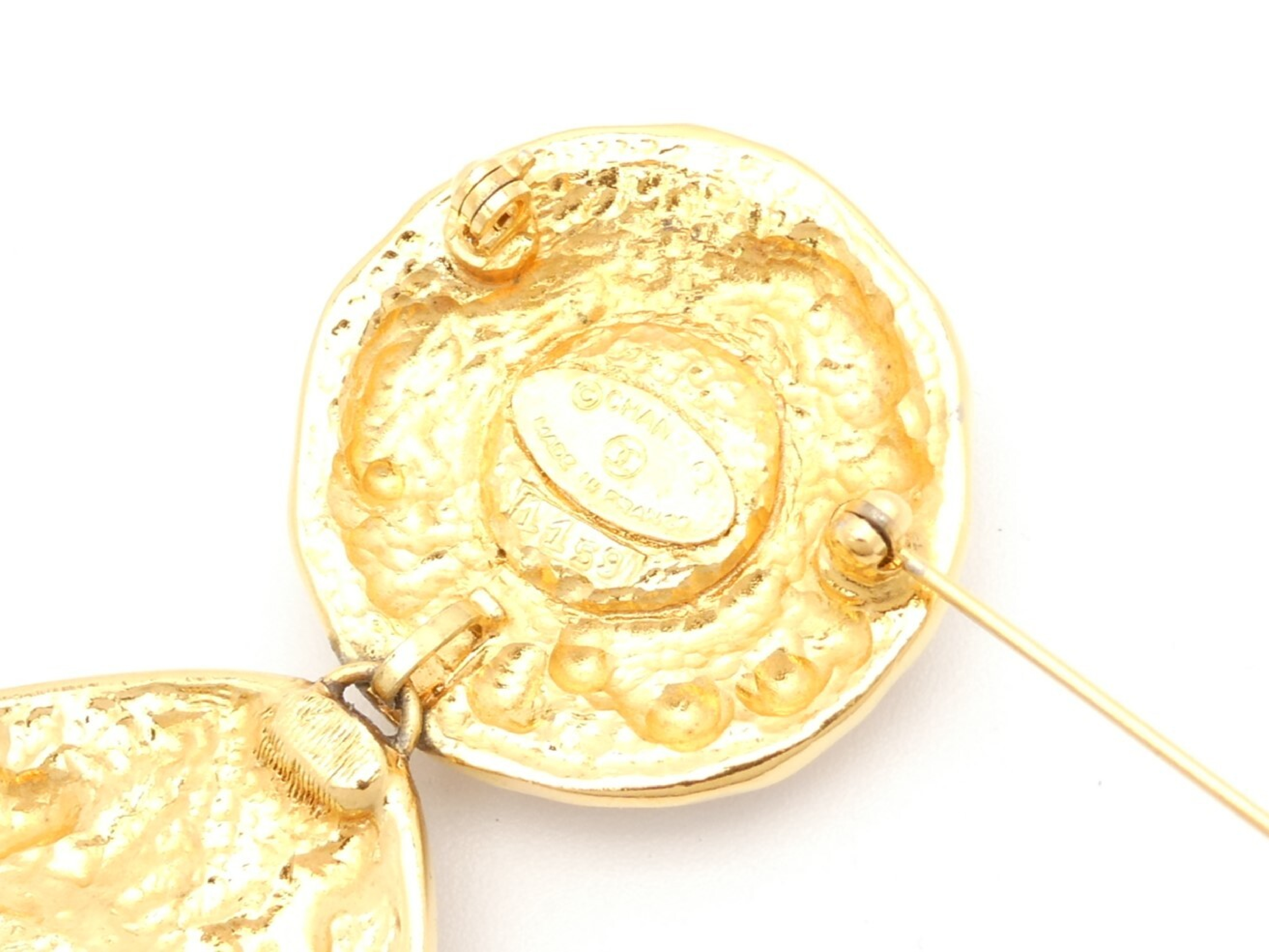 Gold Brooch — view 5