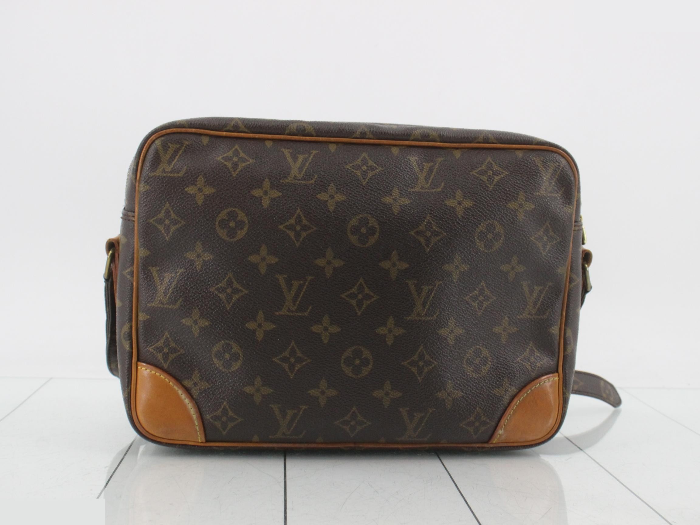Nile Shoulder Bag — view 2
