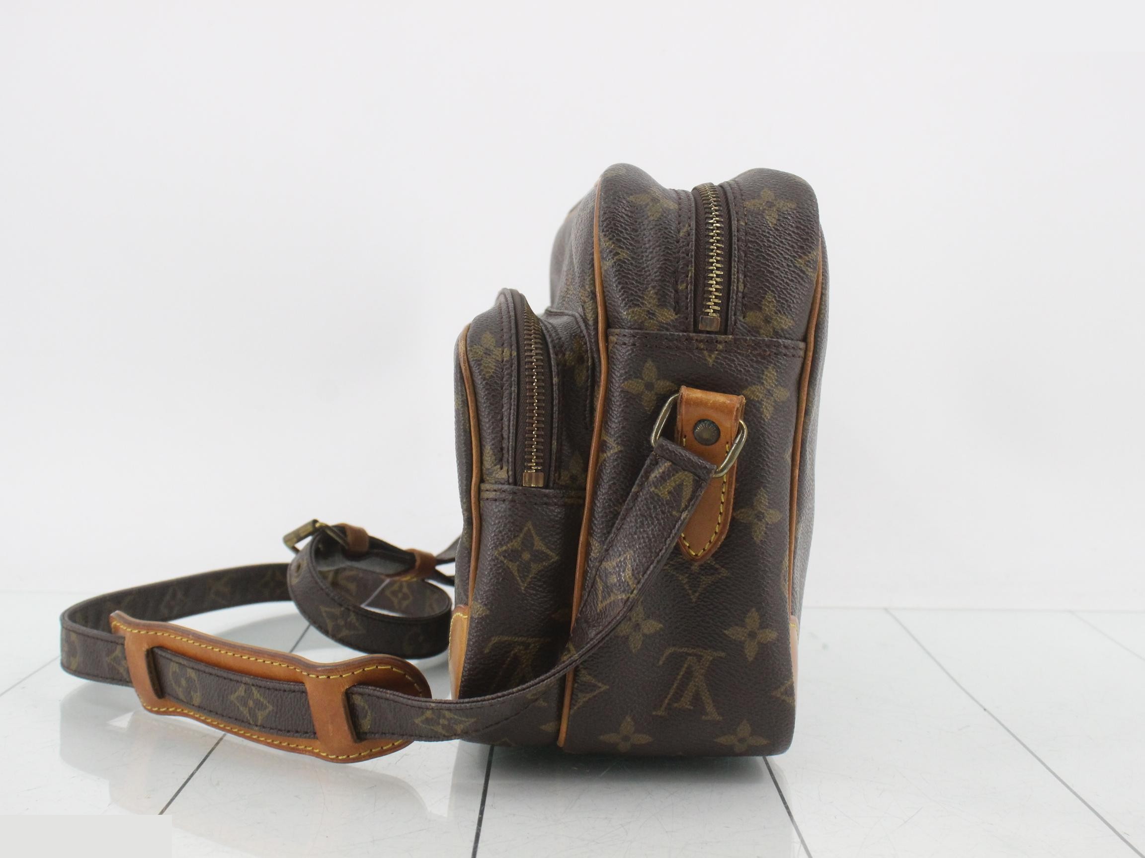Nile Shoulder Bag — view 3