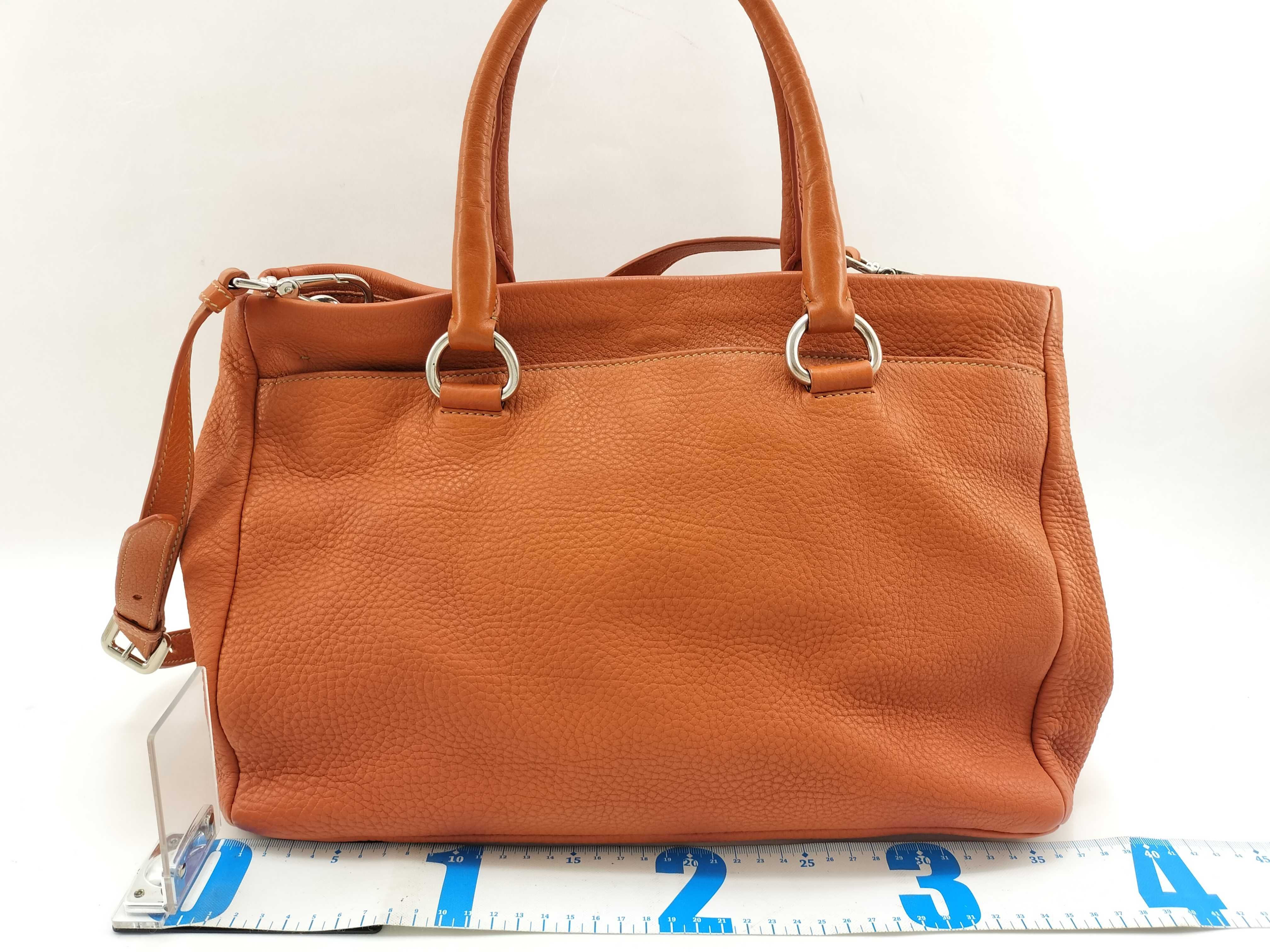 Vitello Daino Tote Shoulder Bag — view 2